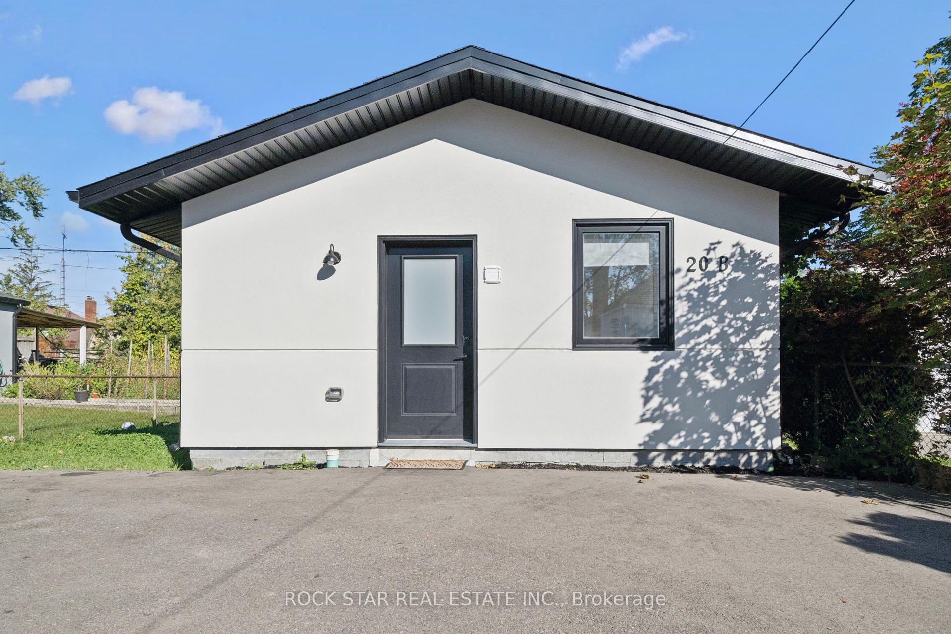 Photo 32 of 20 Braeburn Avenue, Etobicoke, Humber Heights — HOMEH