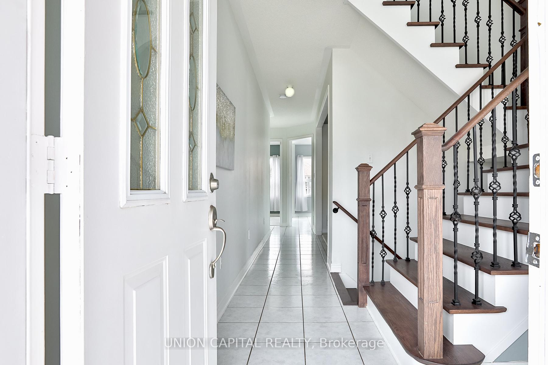 Photo 4 of 81 Ten Oaks Boulevard, Vaughan, Patterson — HOMEH