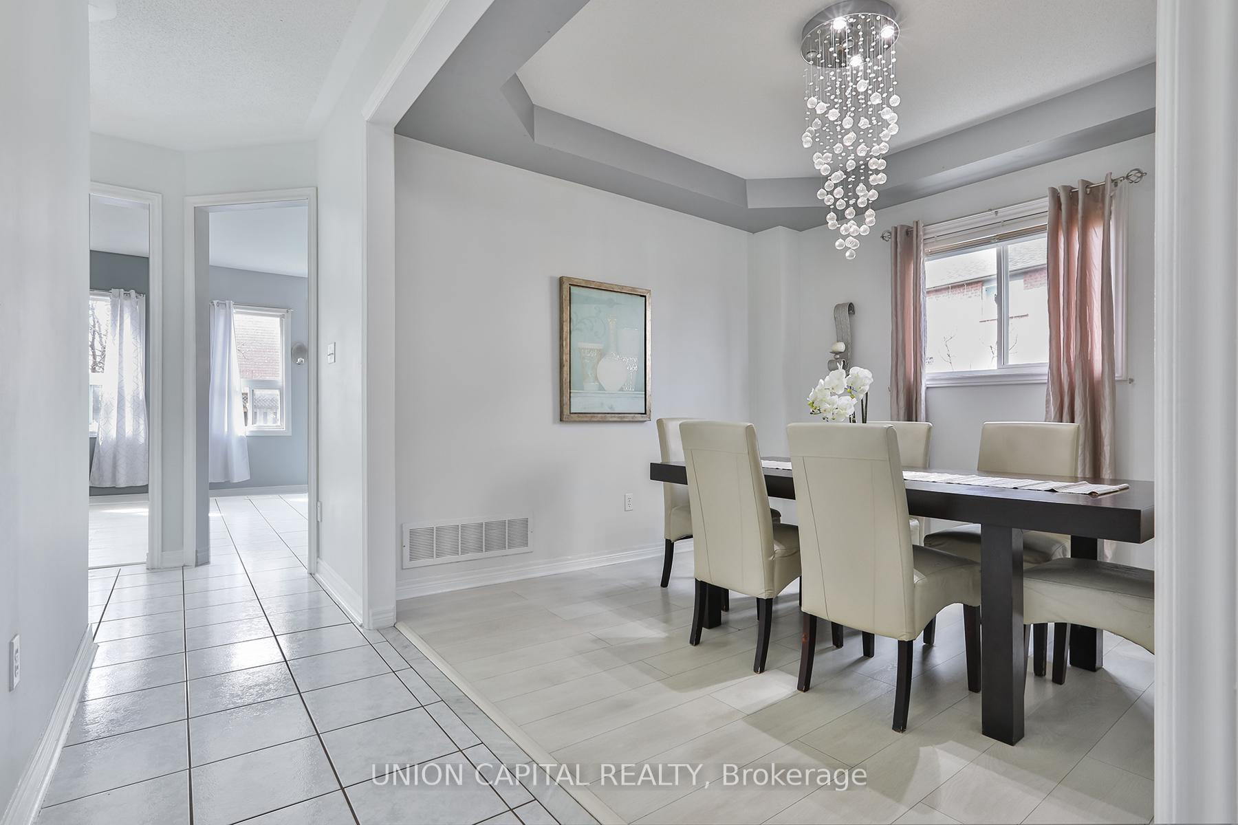 Photo 9 of 81 Ten Oaks Boulevard, Vaughan, Patterson — HOMEH