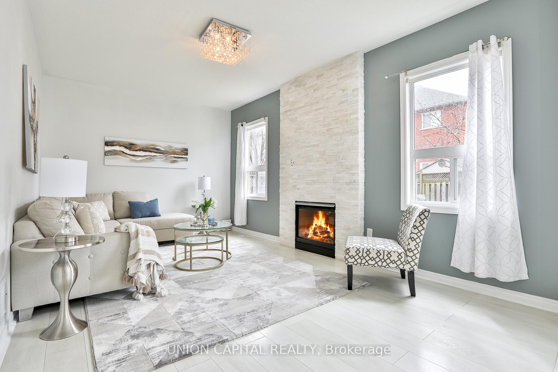 Photo 12 of 81 Ten Oaks Boulevard, Vaughan, Patterson — HOMEH
