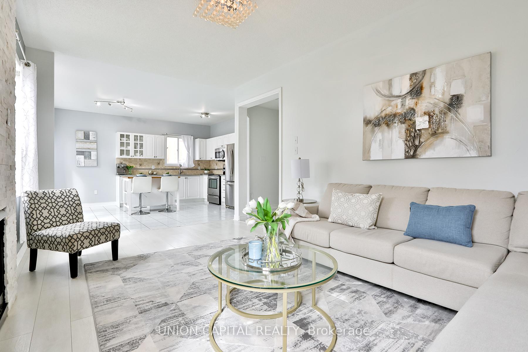 Photo 14 of 81 Ten Oaks Boulevard, Vaughan, Patterson — HOMEH