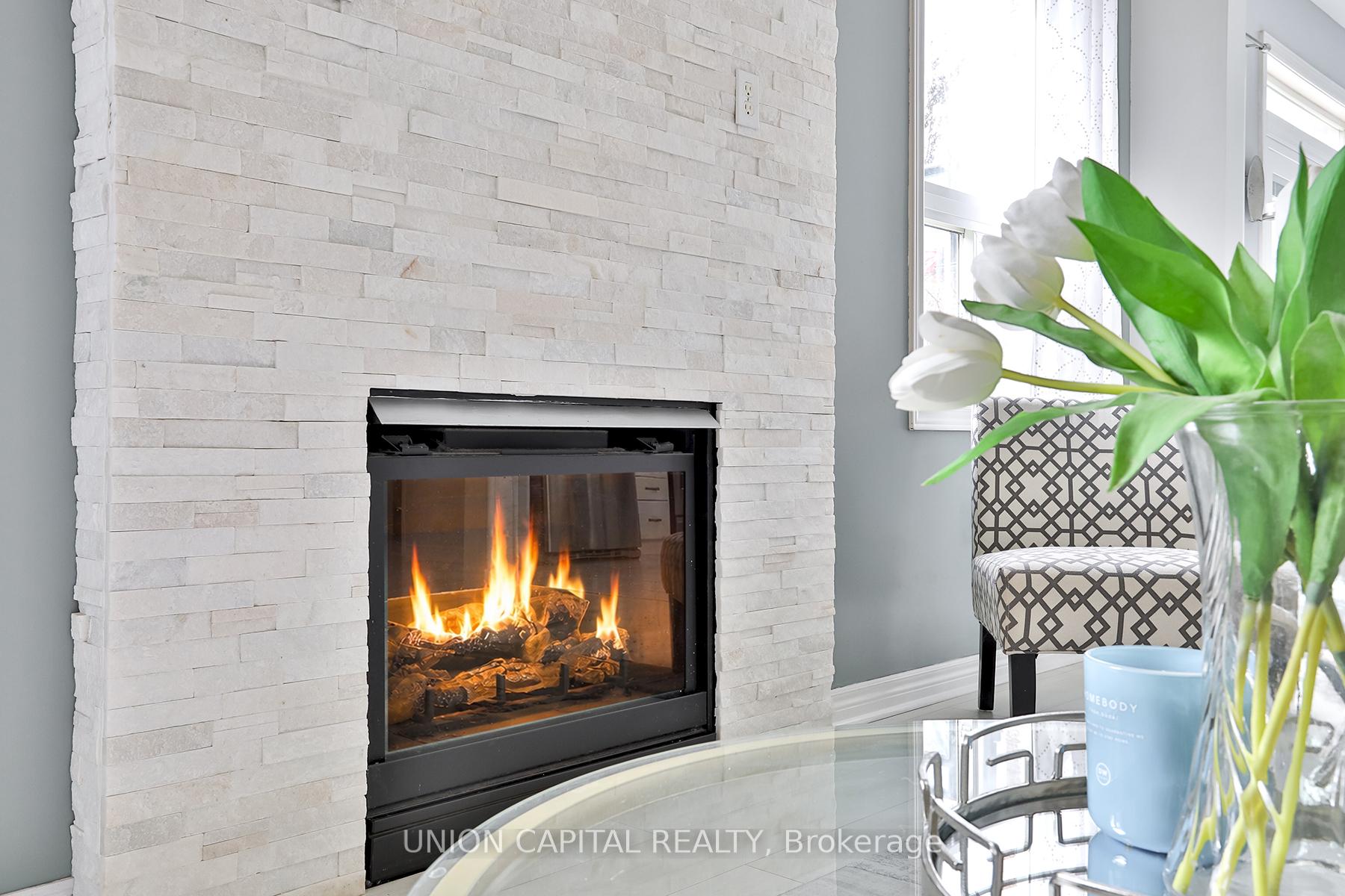 Photo 16 of 81 Ten Oaks Boulevard, Vaughan, Patterson — HOMEH