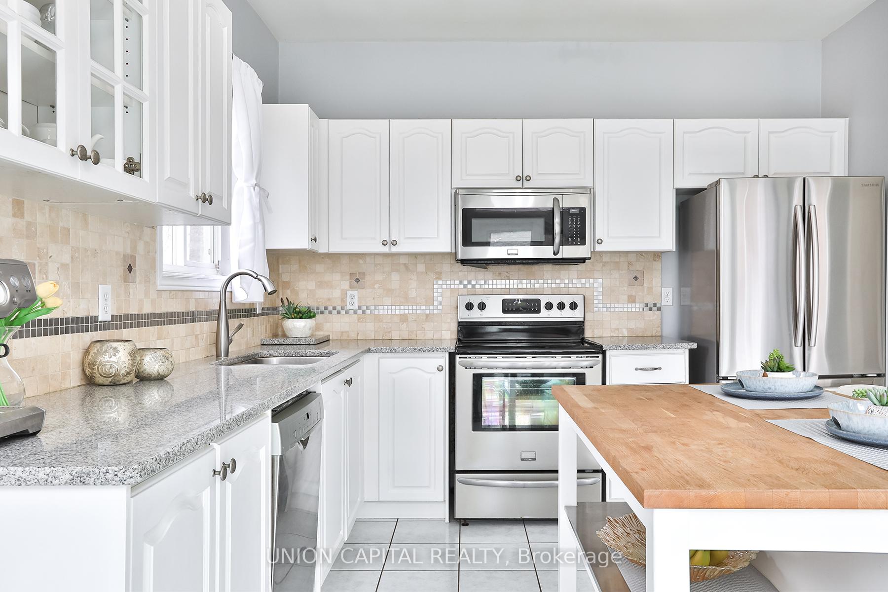 Photo 23 of 81 Ten Oaks Boulevard, Vaughan, Patterson — HOMEH