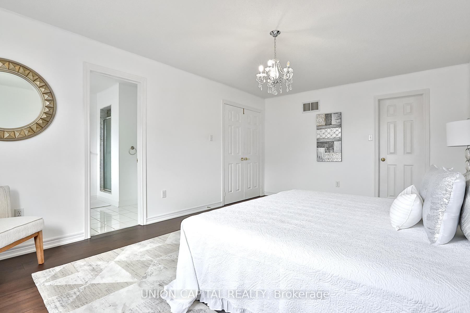 Photo 32 of 81 Ten Oaks Boulevard, Vaughan, Patterson — HOMEH
