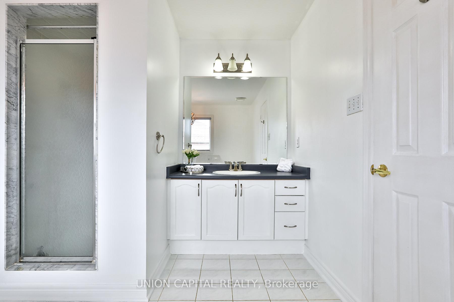 Photo 36 of 81 Ten Oaks Boulevard, Vaughan, Patterson — HOMEH