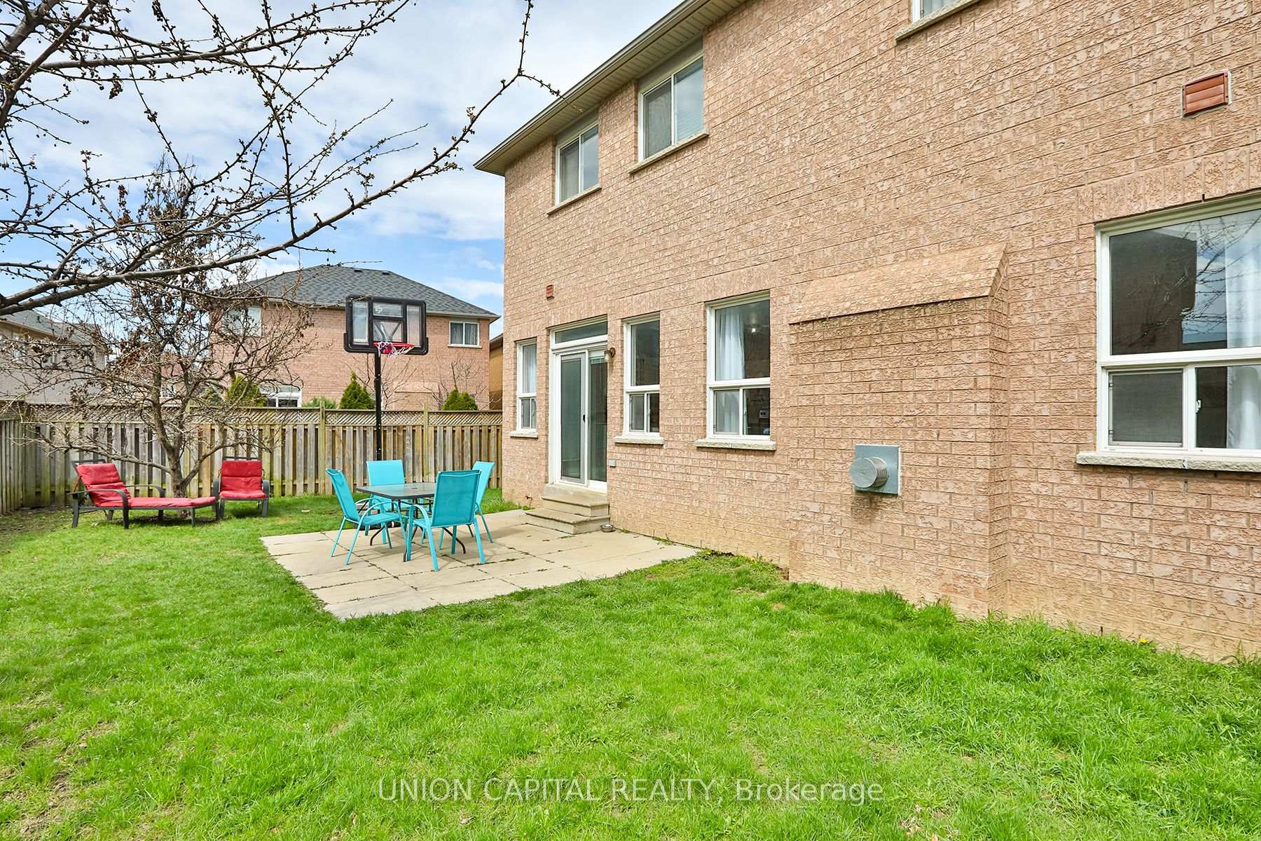 Photo 46 of 81 Ten Oaks Boulevard, Vaughan, Patterson — HOMEH