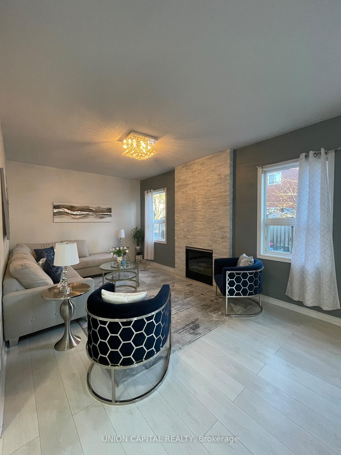 Photo 18 of 81 Ten Oaks Boulevard, Vaughan, Patterson — HOMEH