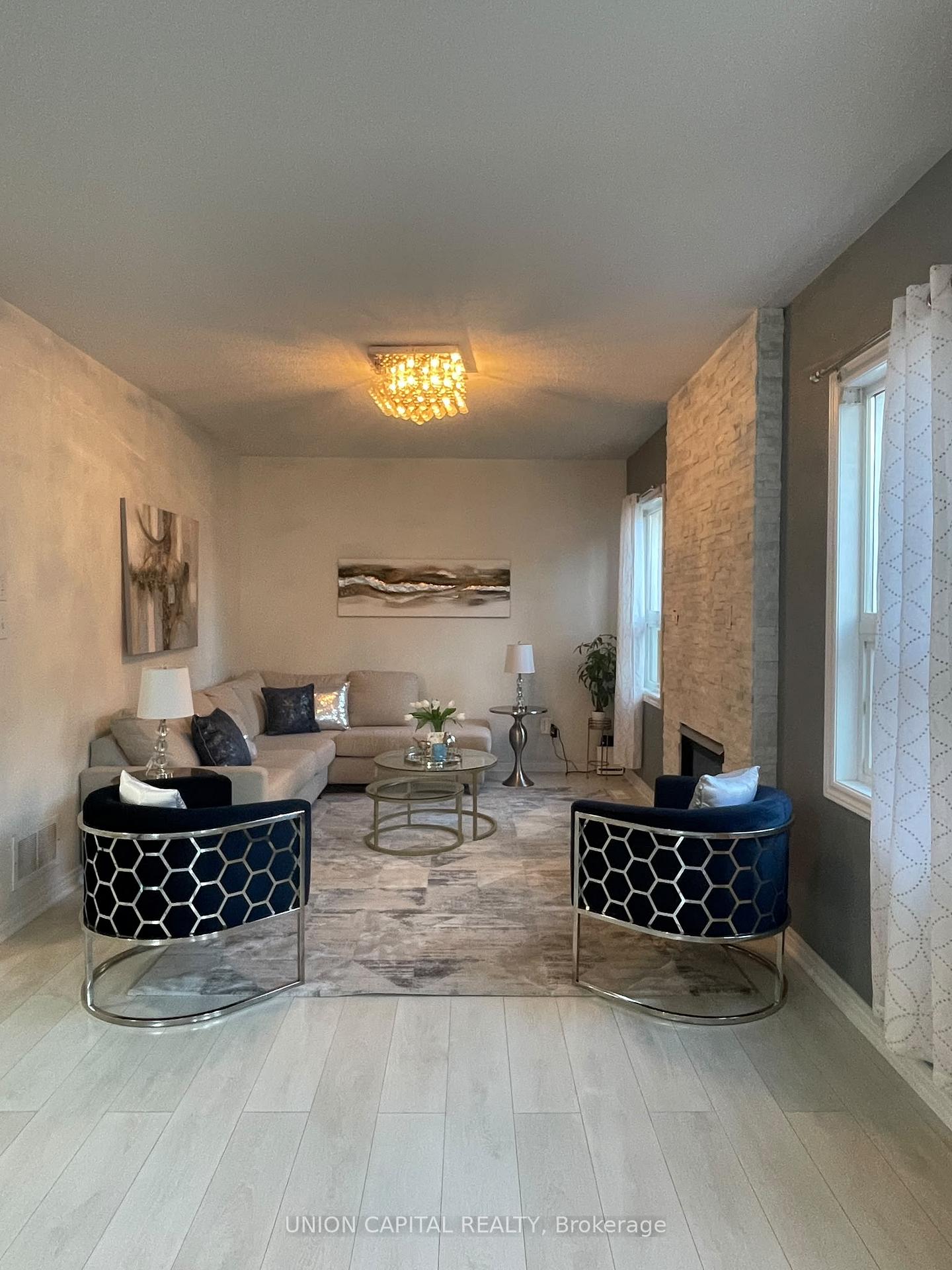 Photo 20 of 81 Ten Oaks Boulevard, Vaughan, Patterson — HOMEH