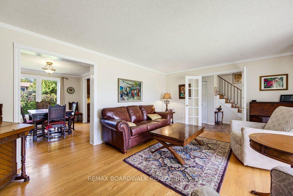 Photo 11 of 39 Welkin Crescent, Ottawa, Borden Farm/Stewart Farm/Carleton Heights/Parkwood Hills — HOMEH