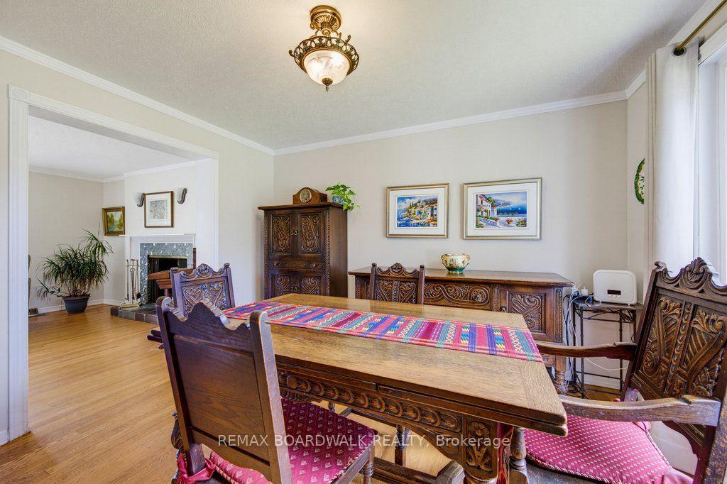 Photo 12 of 39 Welkin Crescent, Ottawa, Borden Farm/Stewart Farm/Carleton Heights/Parkwood Hills — HOMEH