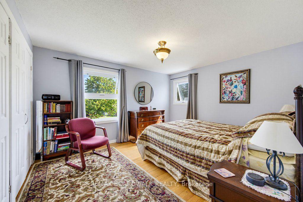 Photo 23 of 39 Welkin Crescent, Ottawa, Borden Farm/Stewart Farm/Carleton Heights/Parkwood Hills — HOMEH