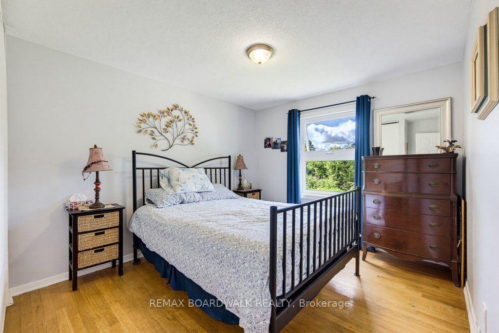 Photo 25 of 39 Welkin Crescent, Ottawa, Borden Farm/Stewart Farm/Carleton Heights/Parkwood Hills — HOMEH