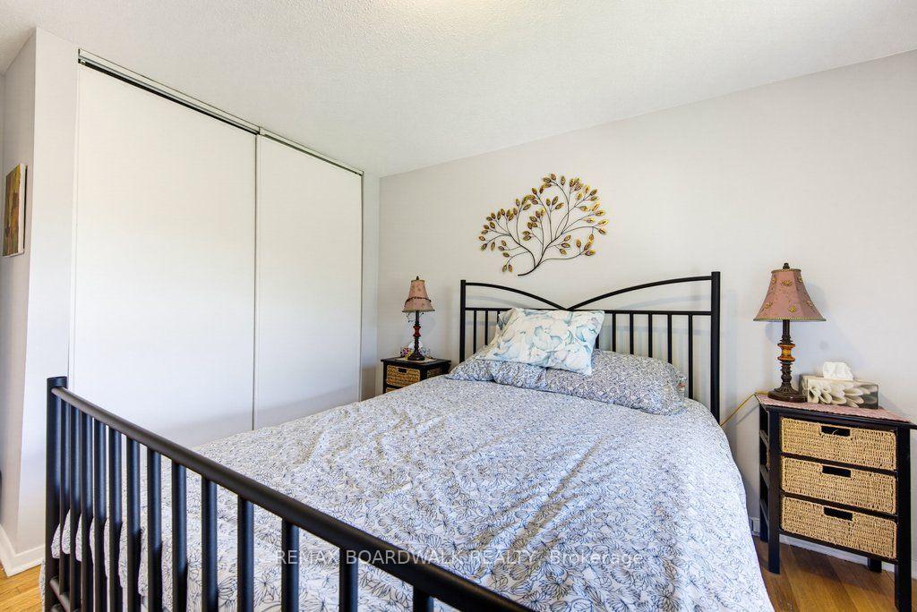 Photo 26 of 39 Welkin Crescent, Ottawa, Borden Farm/Stewart Farm/Carleton Heights/Parkwood Hills — HOMEH