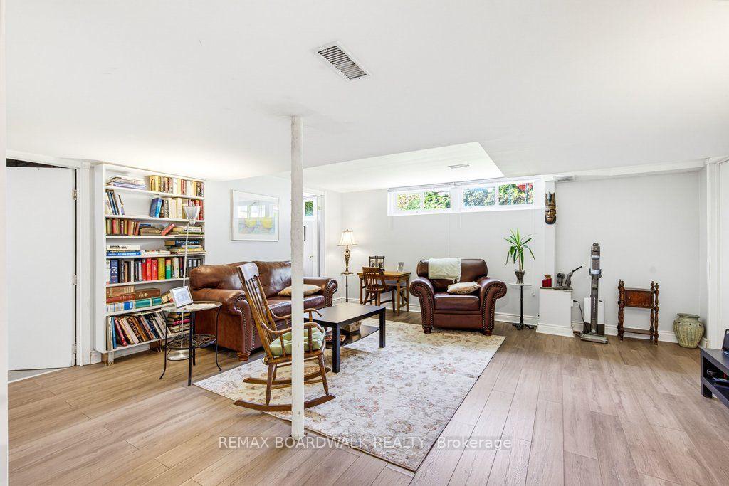 Photo 32 of 39 Welkin Crescent, Ottawa, Borden Farm/Stewart Farm/Carleton Heights/Parkwood Hills — HOMEH