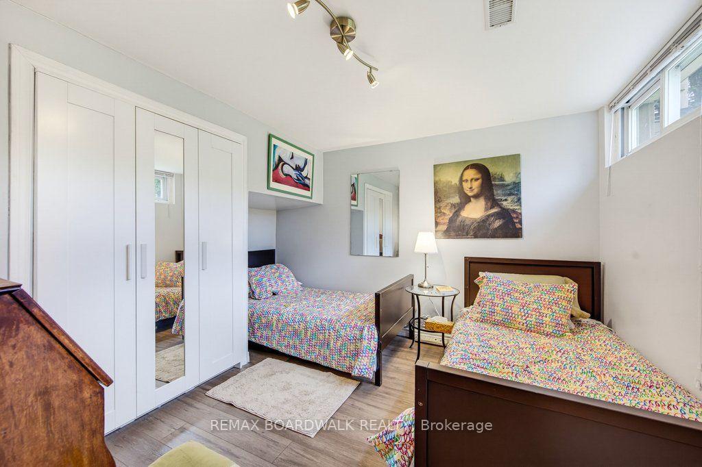 Photo 35 of 39 Welkin Crescent, Ottawa, Borden Farm/Stewart Farm/Carleton Heights/Parkwood Hills — HOMEH