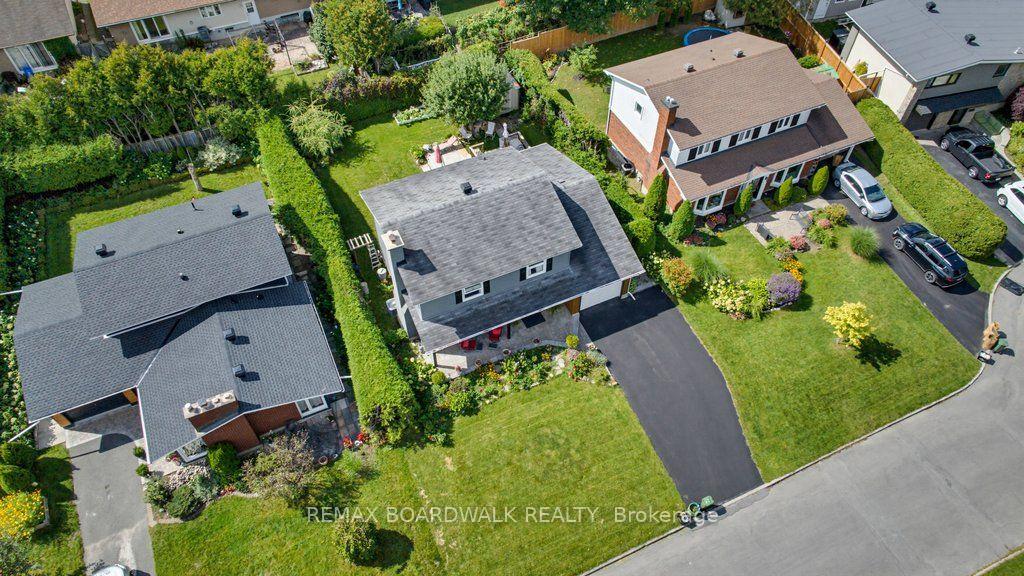 Photo 45 of 39 Welkin Crescent, Ottawa, Borden Farm/Stewart Farm/Carleton Heights/Parkwood Hills — HOMEH
