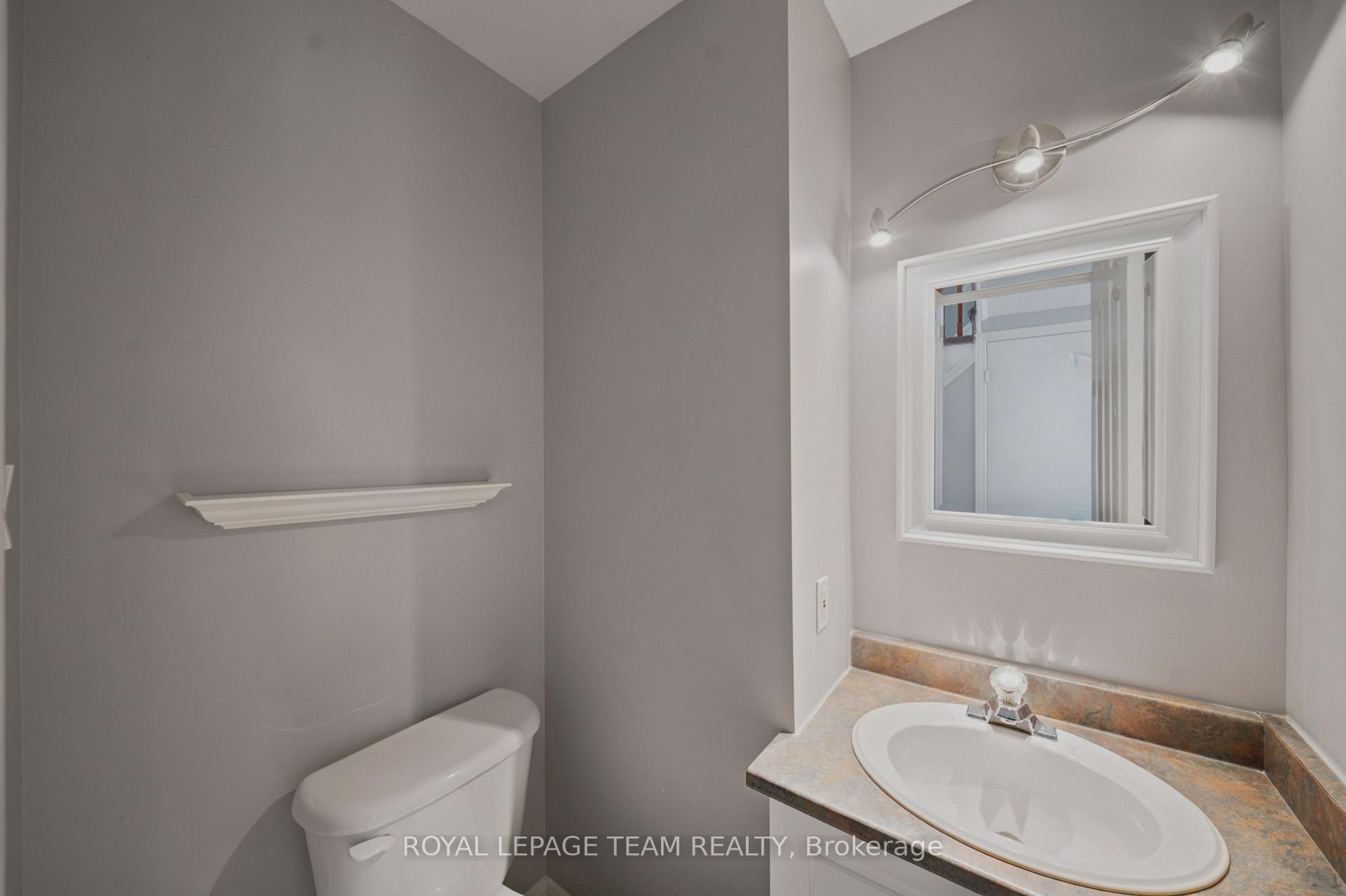 Photo 4 of 965 Markwick Crescent, Ottawa, Notting Hill/Summerside — HOMEH