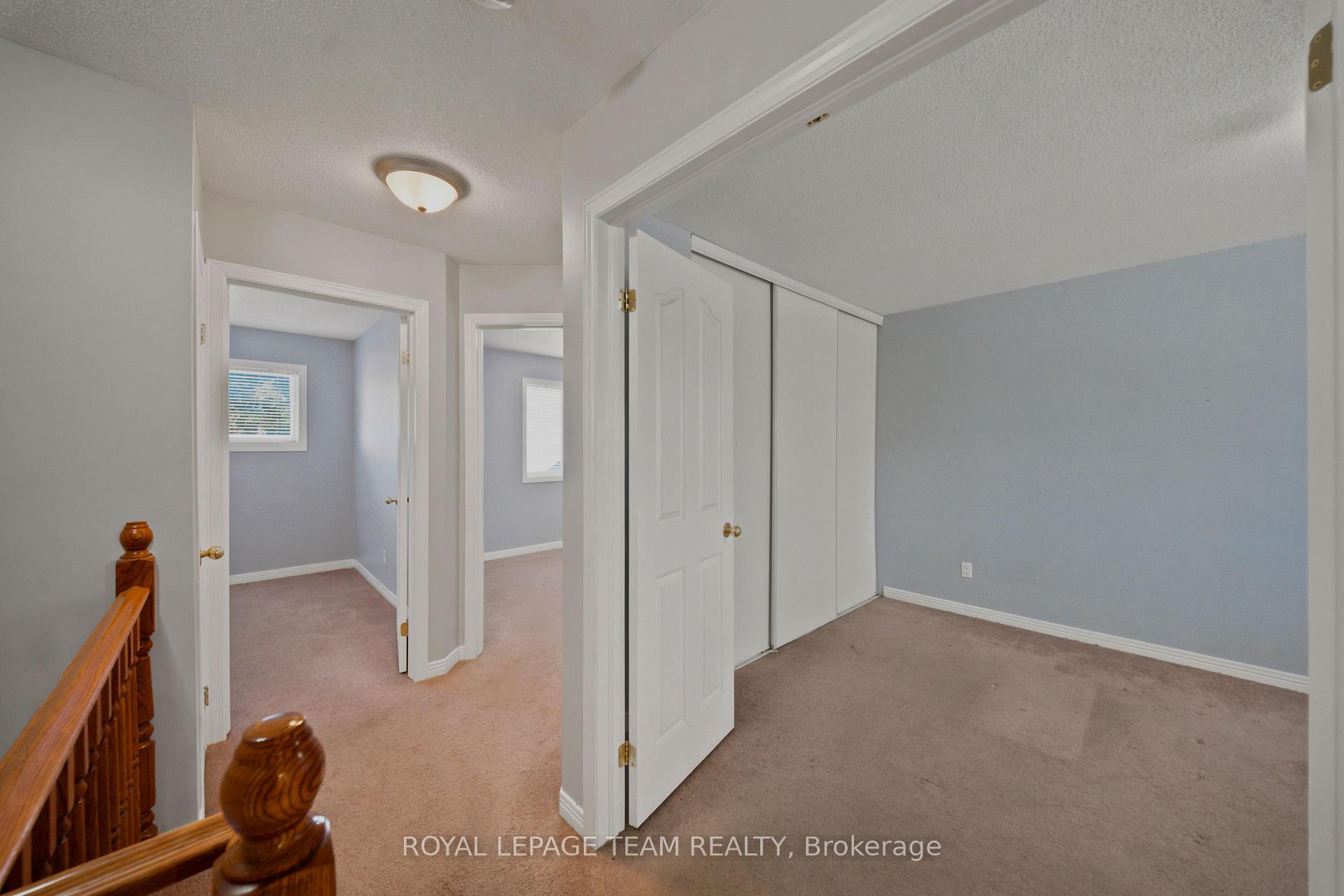 Photo 12 of 965 Markwick Crescent, Ottawa, Notting Hill/Summerside — HOMEH