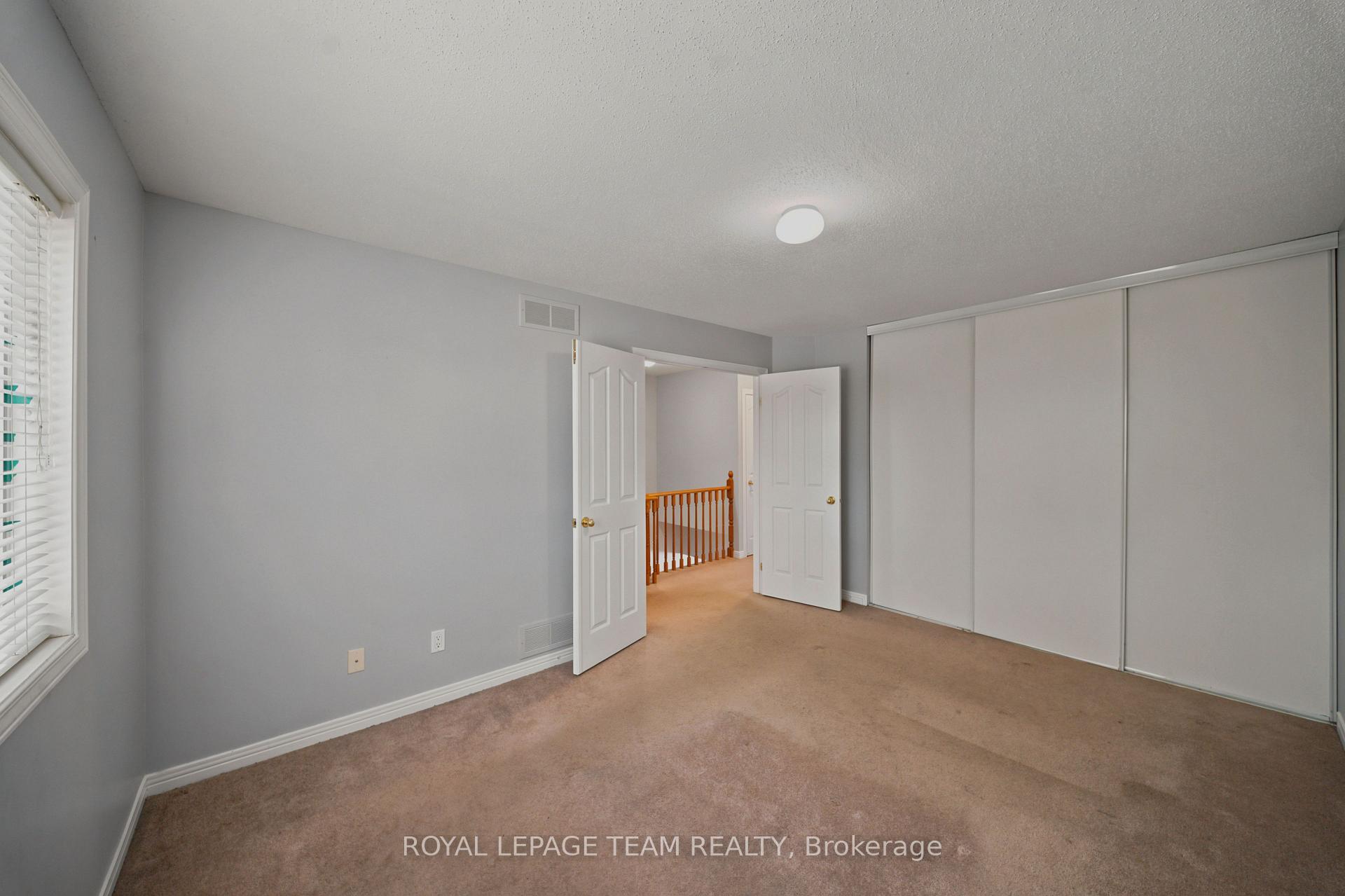Photo 14 of 965 Markwick Crescent, Ottawa, Notting Hill/Summerside — HOMEH