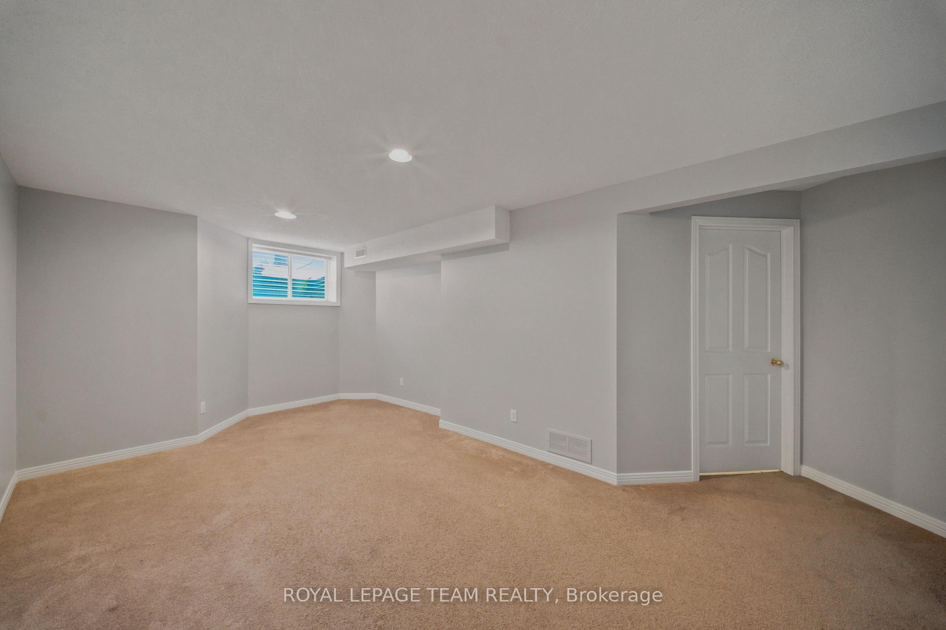 Photo 18 of 965 Markwick Crescent, Ottawa, Notting Hill/Summerside — HOMEH