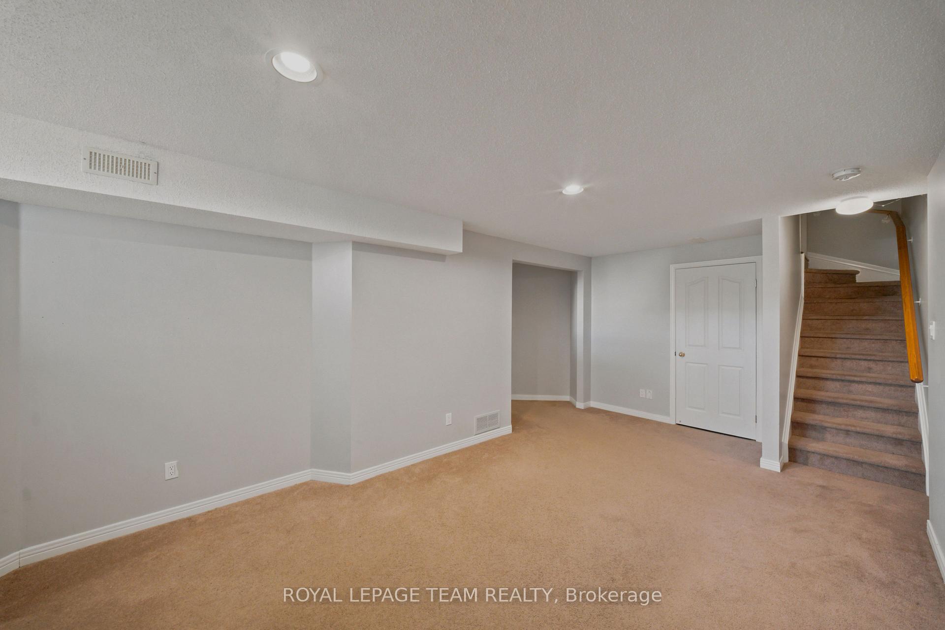 Photo 19 of 965 Markwick Crescent, Ottawa, Notting Hill/Summerside — HOMEH