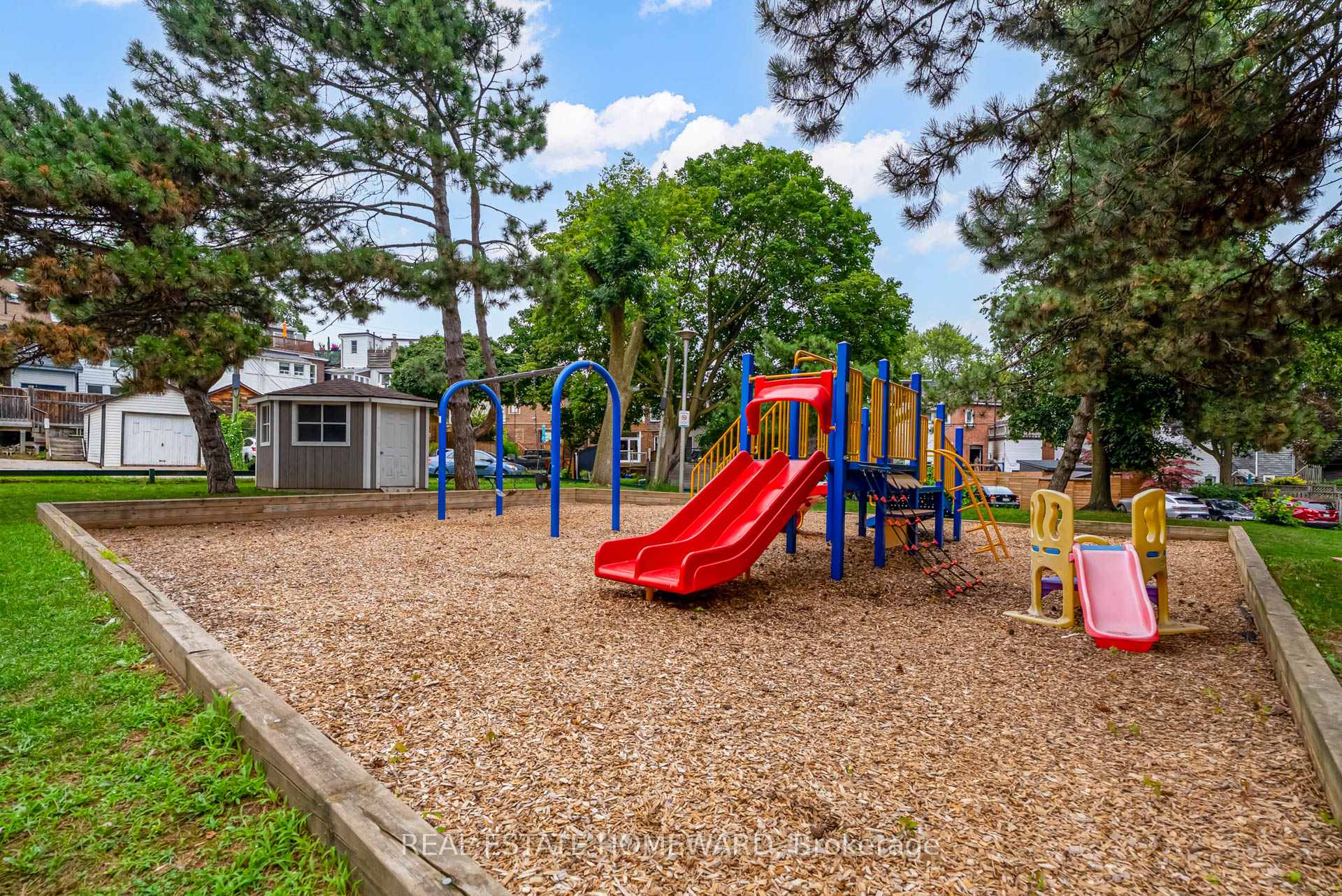 Photo 13 of 145 Kingston Road, Toronto, The Beaches — HOMEH