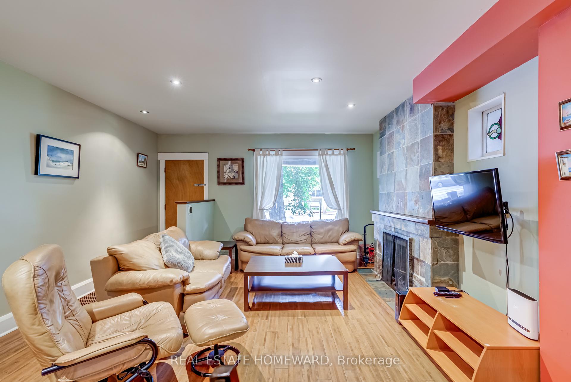 Photo 18 of 145 Kingston Road, Toronto, The Beaches — HOMEH