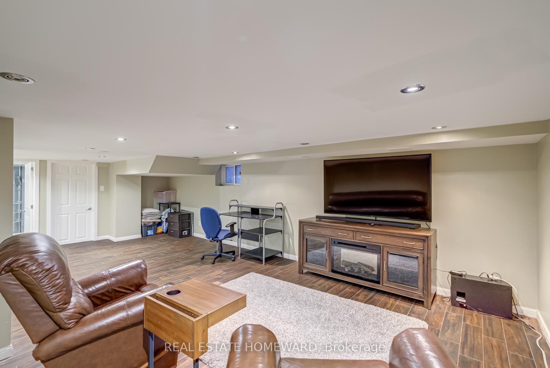 Photo 31 of 145 Kingston Road, Toronto, The Beaches — HOMEH