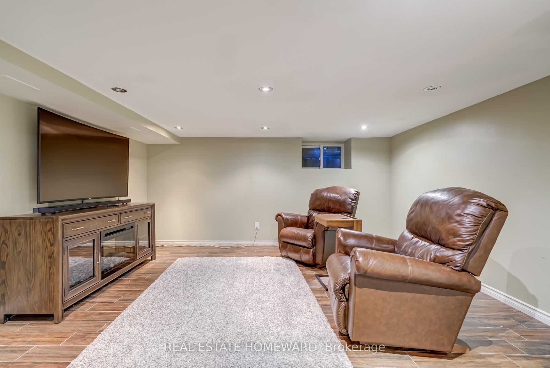 Photo 40 of 145 Kingston Road, Toronto, The Beaches — HOMEH