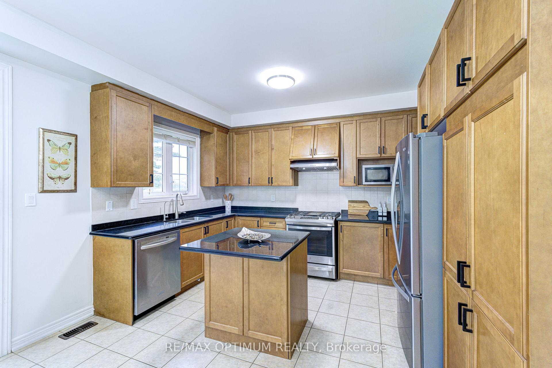 Photo 13 of 62 Egypt Drive, Brampton, Sandringham-Wellington — HOMEH