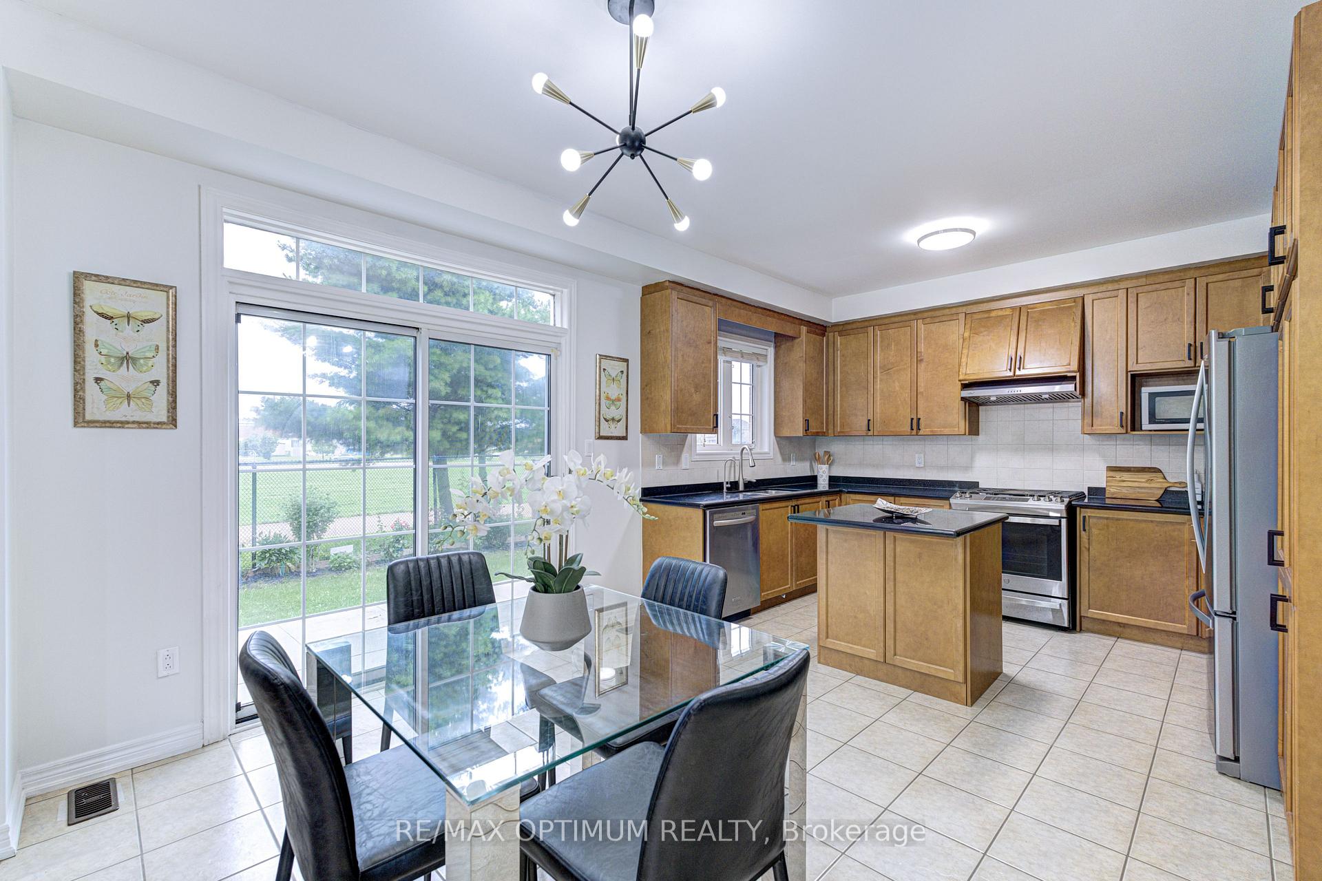Photo 16 of 62 Egypt Drive, Brampton, Sandringham-Wellington — HOMEH