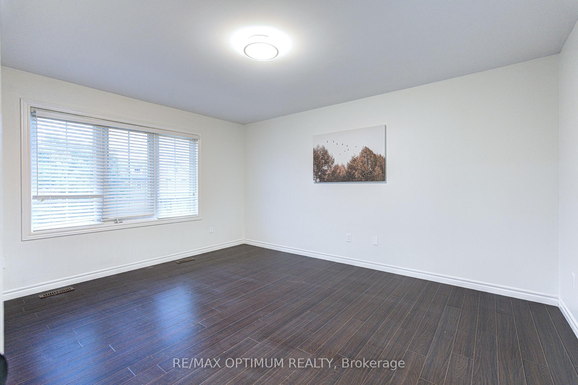 Photo 33 of 62 Egypt Drive, Brampton, Sandringham-Wellington — HOMEH
