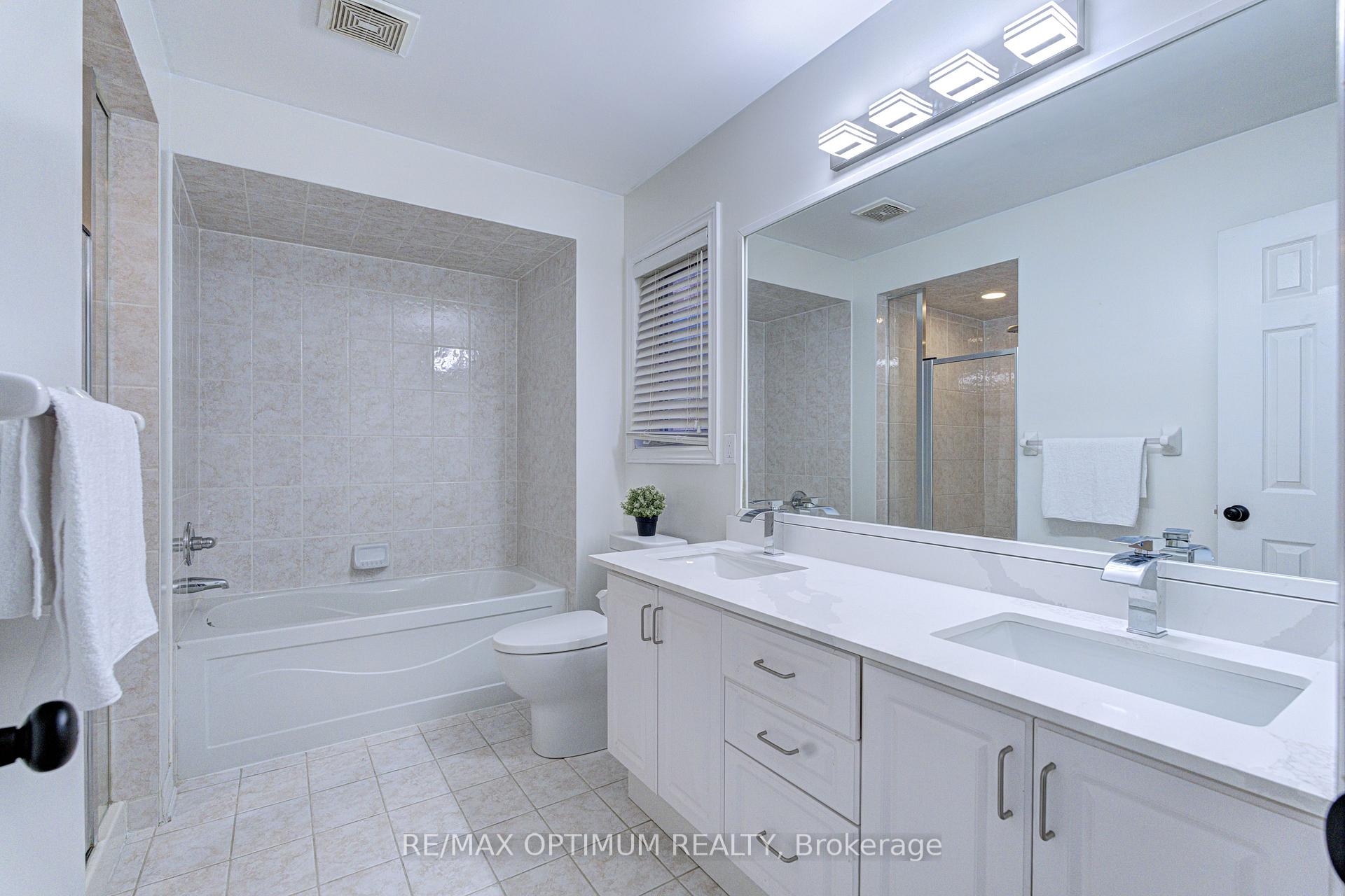 Photo 38 of 62 Egypt Drive, Brampton, Sandringham-Wellington — HOMEH