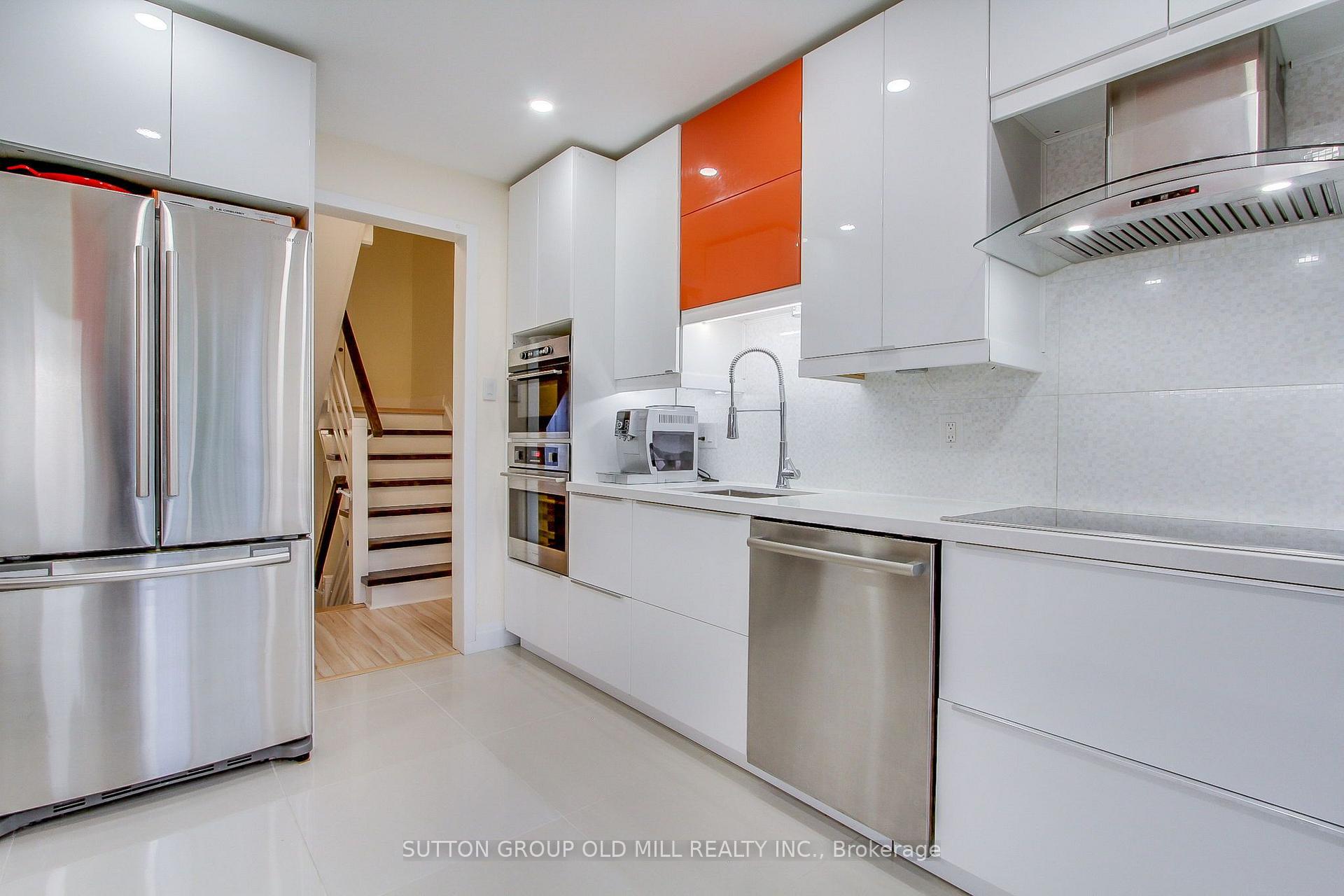 Photo 19 of 31 Silver Shadow Path, Etobicoke, Markland Wood — HOMEH