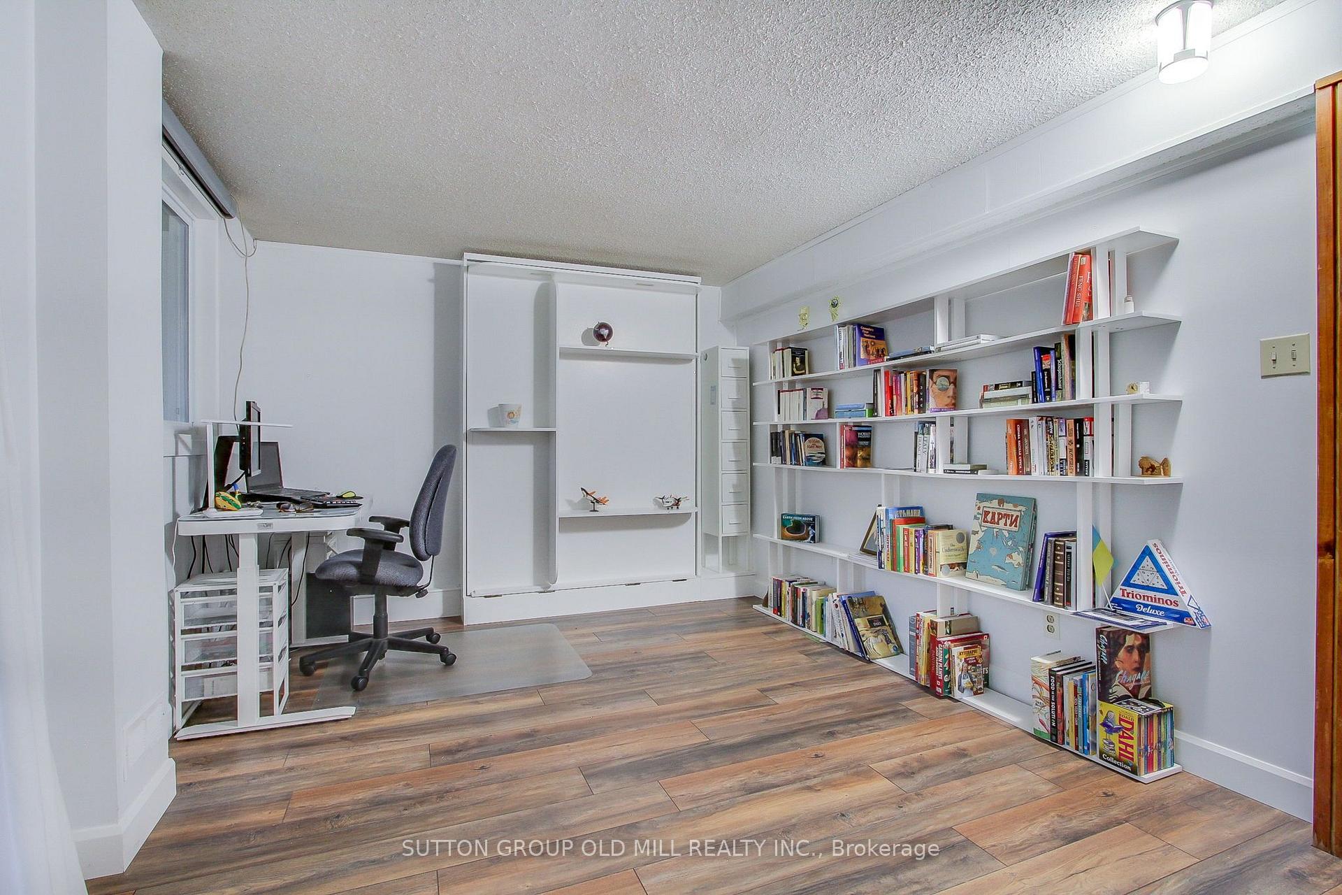 Photo 33 of 31 Silver Shadow Path, Etobicoke, Markland Wood — HOMEH