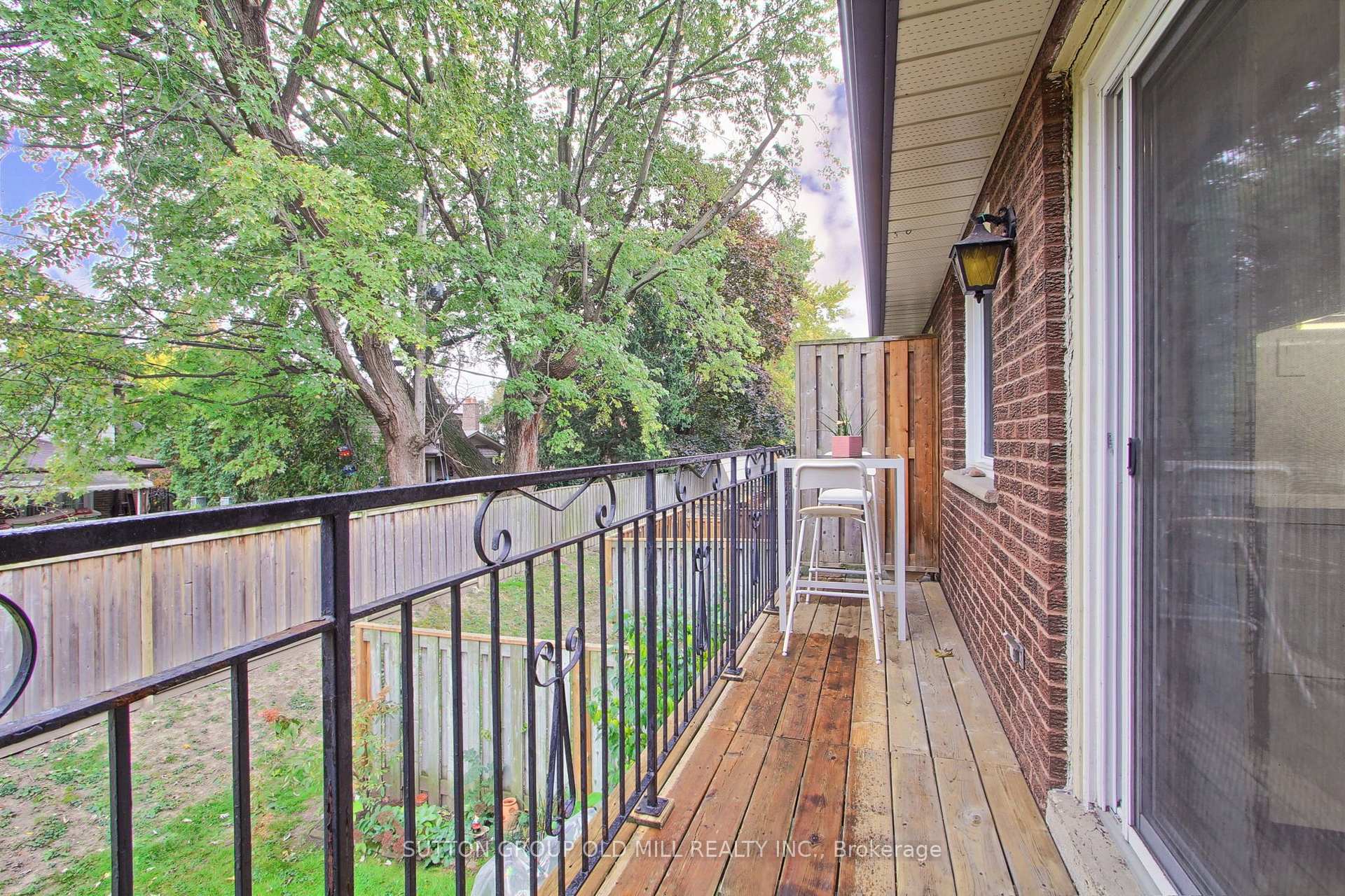 Photo 38 of 31 Silver Shadow Path, Etobicoke, Markland Wood — HOMEH