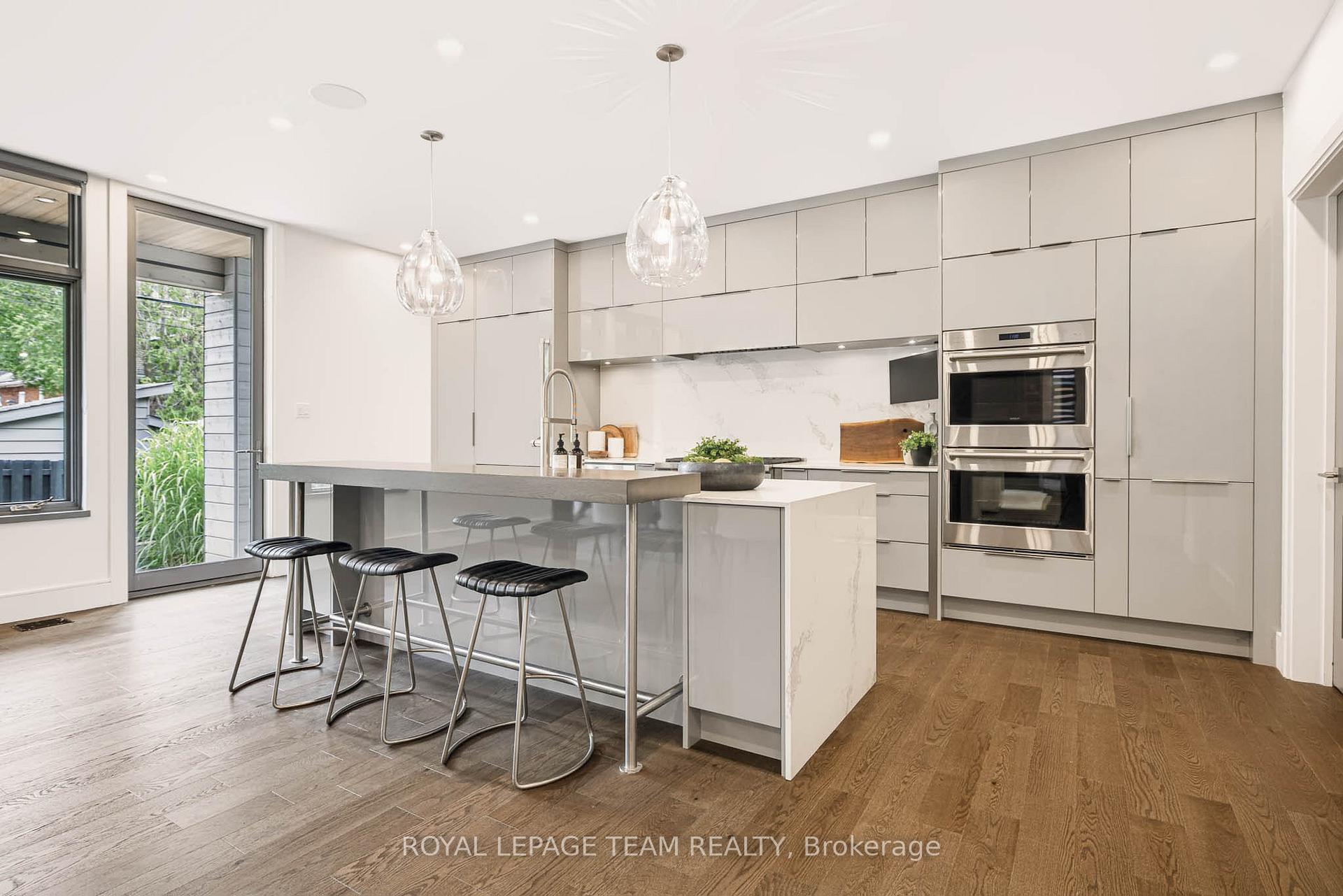 Photo 15 of 521 Westminster Avenue, Ottawa, McKellar/Highland — HOMEH