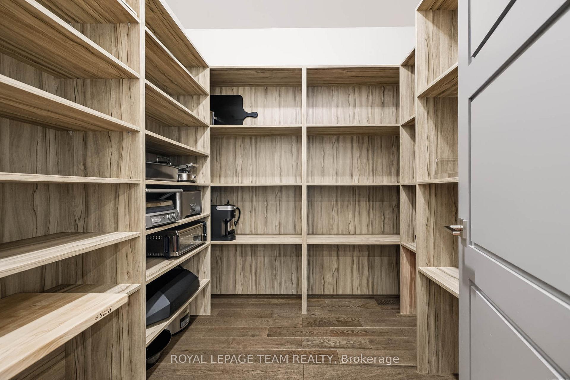 Photo 19 of 521 Westminster Avenue, Ottawa, McKellar/Highland — HOMEH