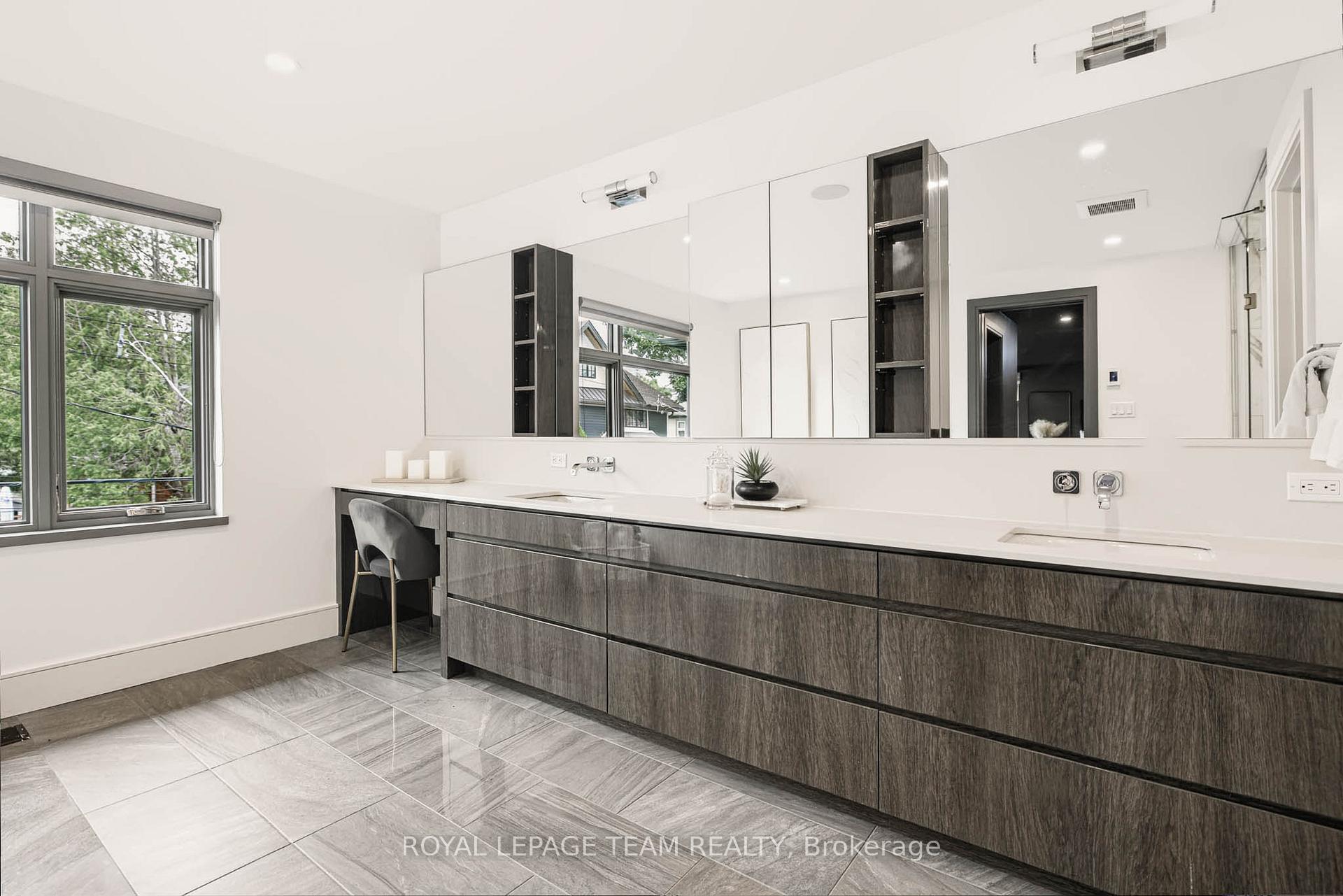 Photo 26 of 521 Westminster Avenue, Ottawa, McKellar/Highland — HOMEH