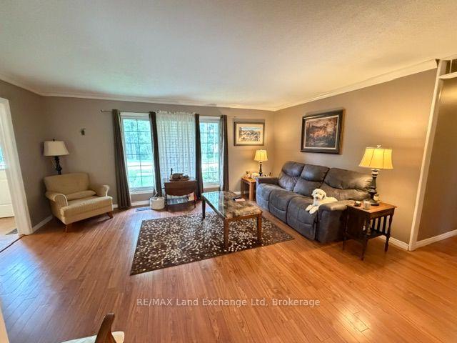 Photo 4 of 115 Victoria Street W, North Huron, Wingham — HOMEH