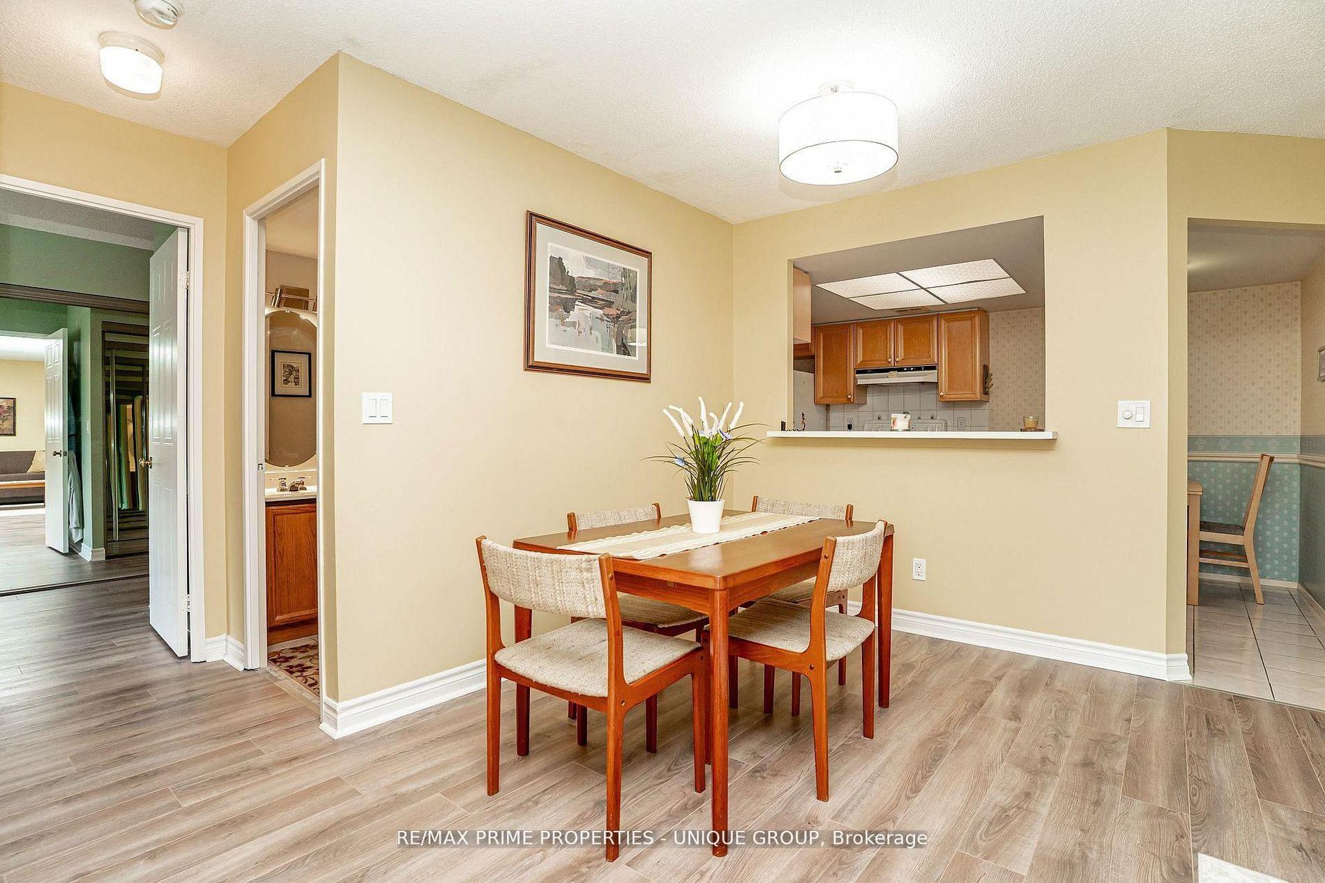 Photo 15 of Unit 209, 33 Weldrick Road E, Richmond Hill, Observatory — HOMEH