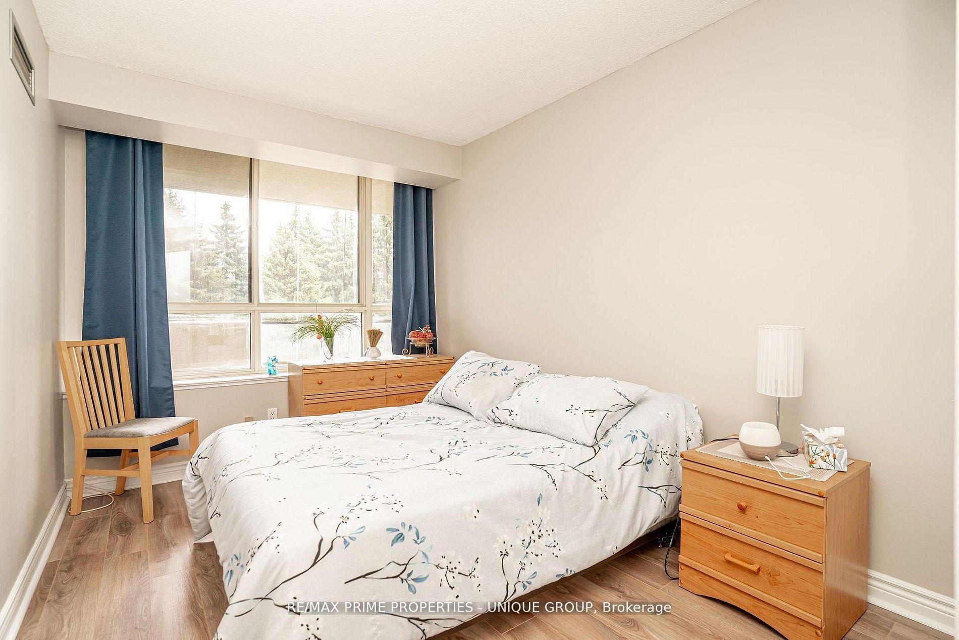 Photo 22 of Unit 209, 33 Weldrick Road E, Richmond Hill, Observatory — HOMEH