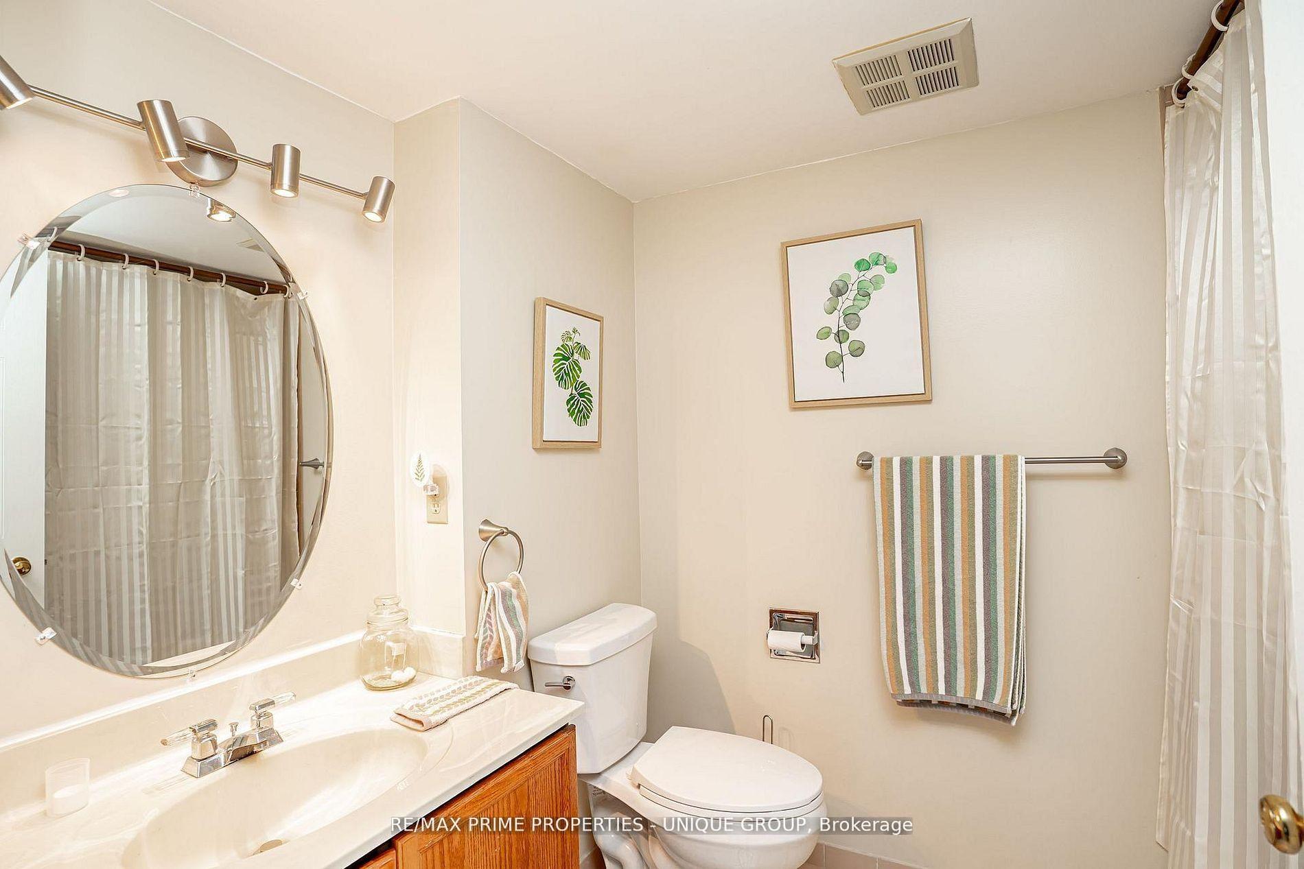 Photo 28 of Unit 209, 33 Weldrick Road E, Richmond Hill, Observatory — HOMEH