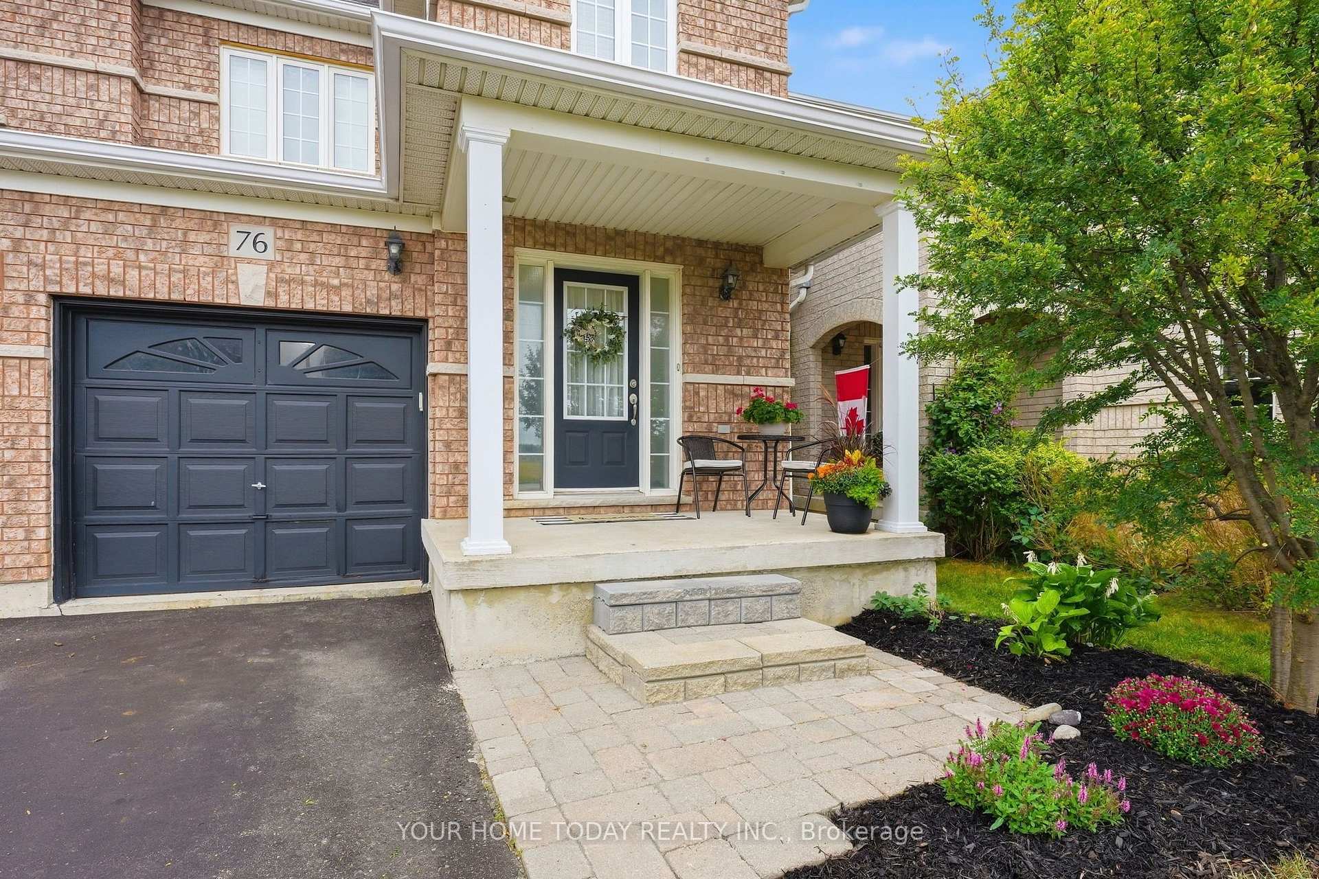 Photo 3 of 76 Snowberry Crescent, Halton Hills, Georgetown — HOMEH