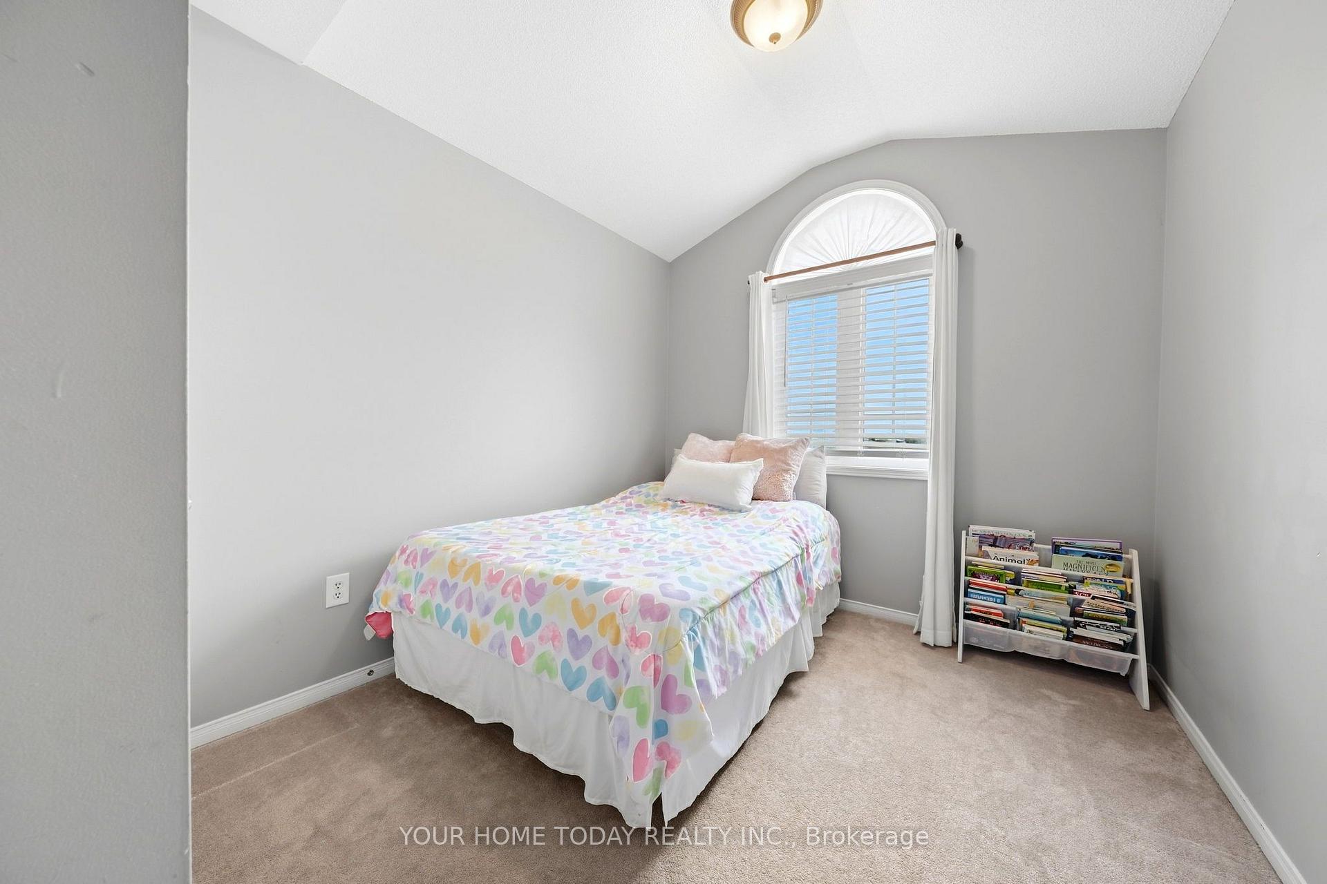 Photo 18 of 76 Snowberry Crescent, Halton Hills, Georgetown — HOMEH