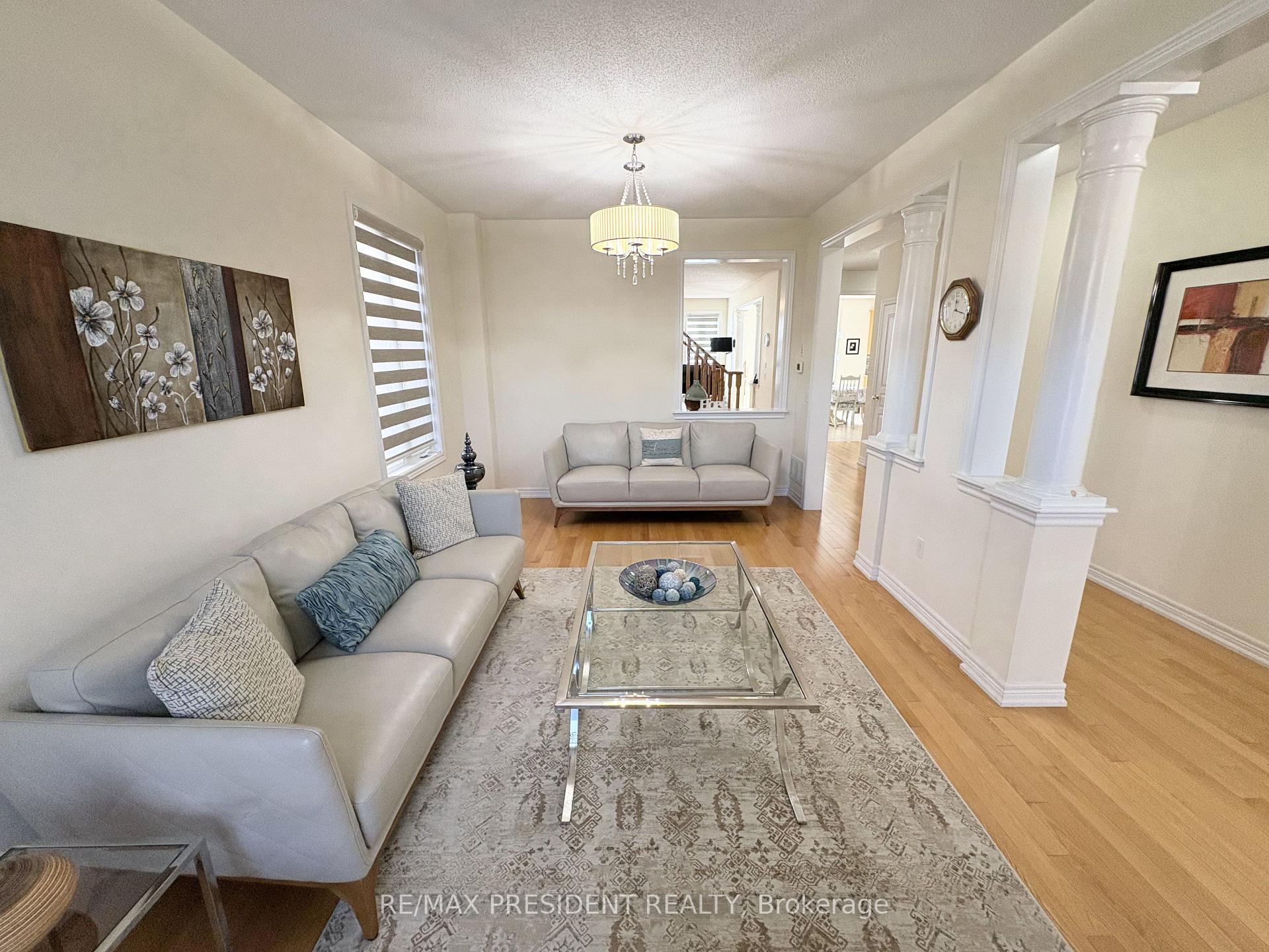 Photo 5 of 7 Wellpark Way, Brampton, Bram East — HOMEH