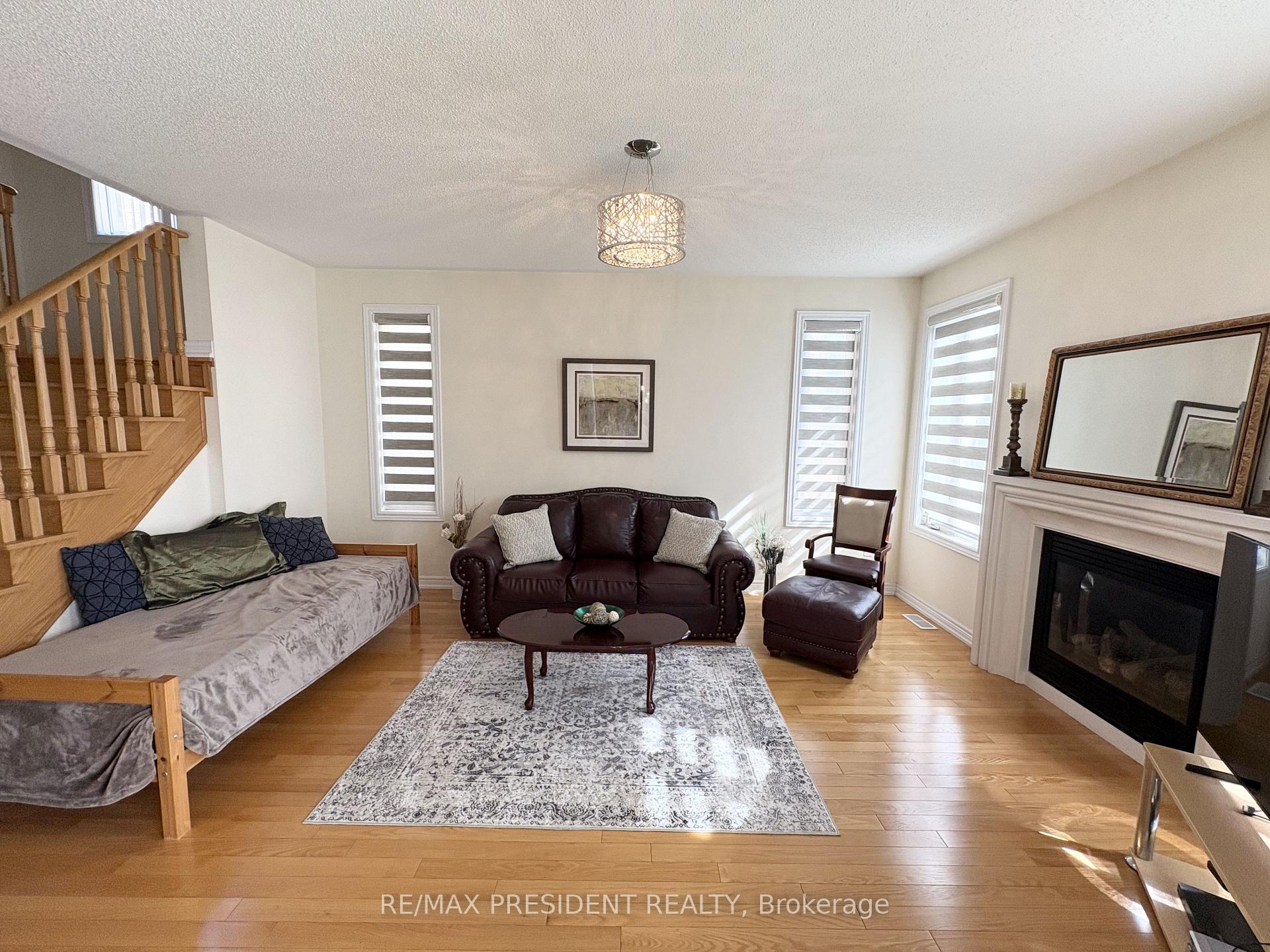 Photo 11 of 7 Wellpark Way, Brampton, Bram East — HOMEH