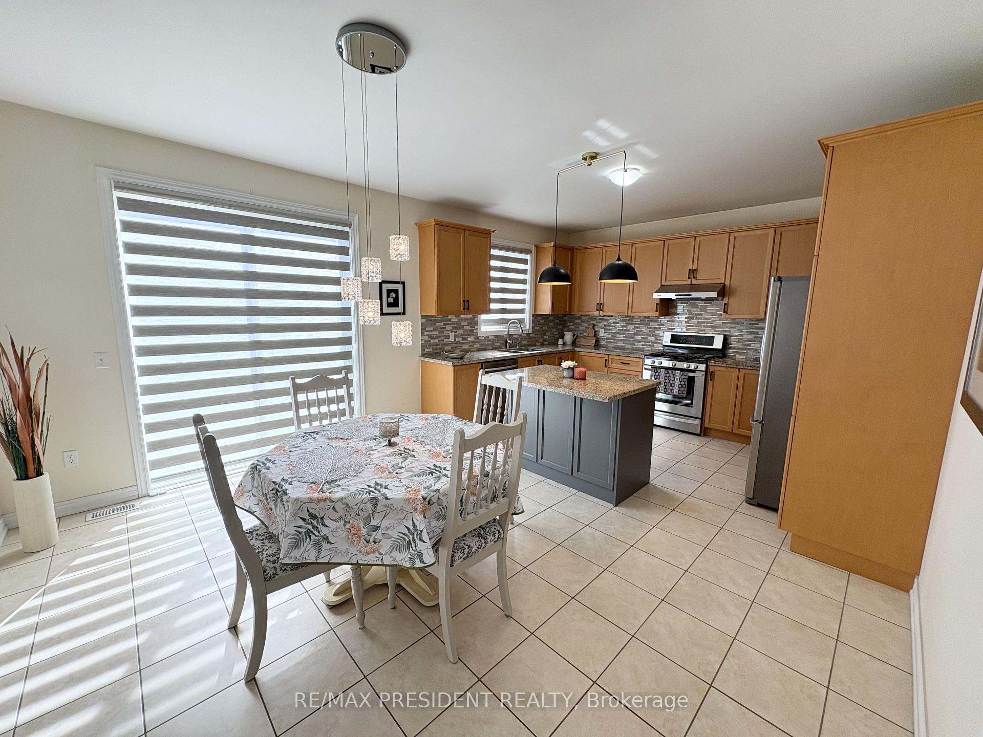 Photo 12 of 7 Wellpark Way, Brampton, Bram East — HOMEH