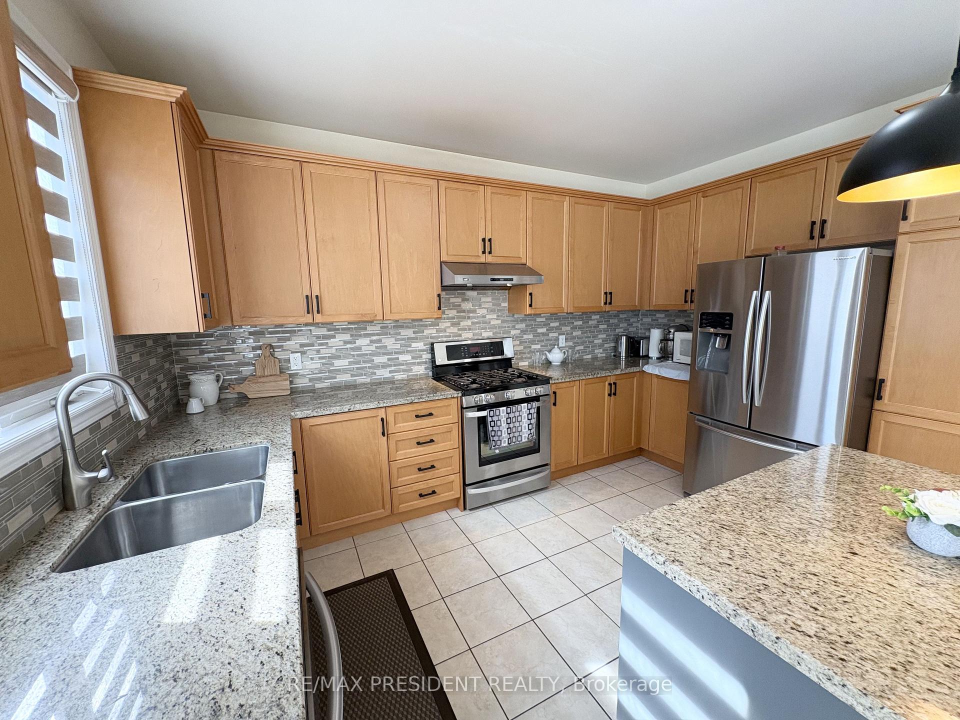 Photo 14 of 7 Wellpark Way, Brampton, Bram East — HOMEH