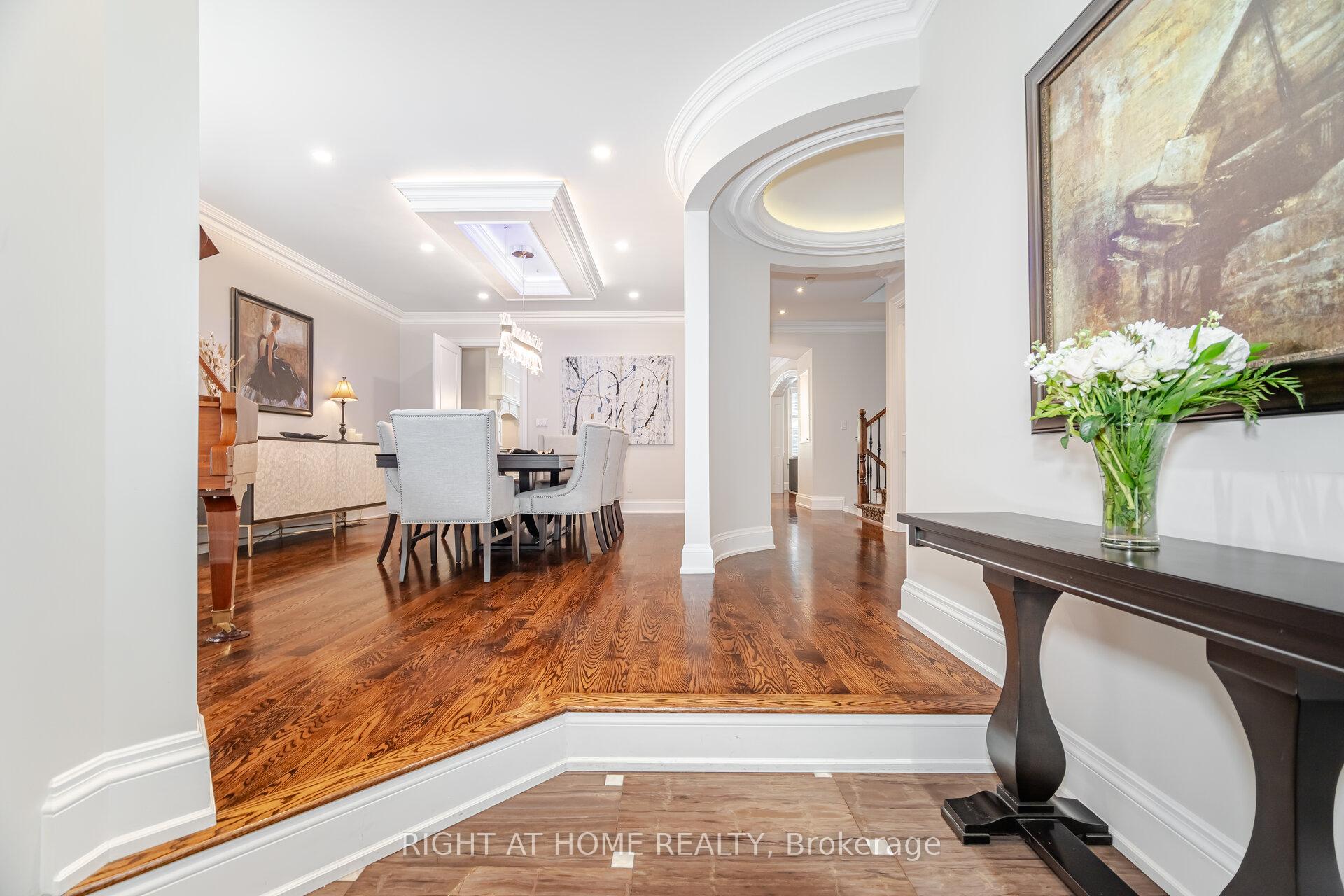 Photo 5 of 58 Johnston Avenue, North York, Lansing-Westgate — HOMEH